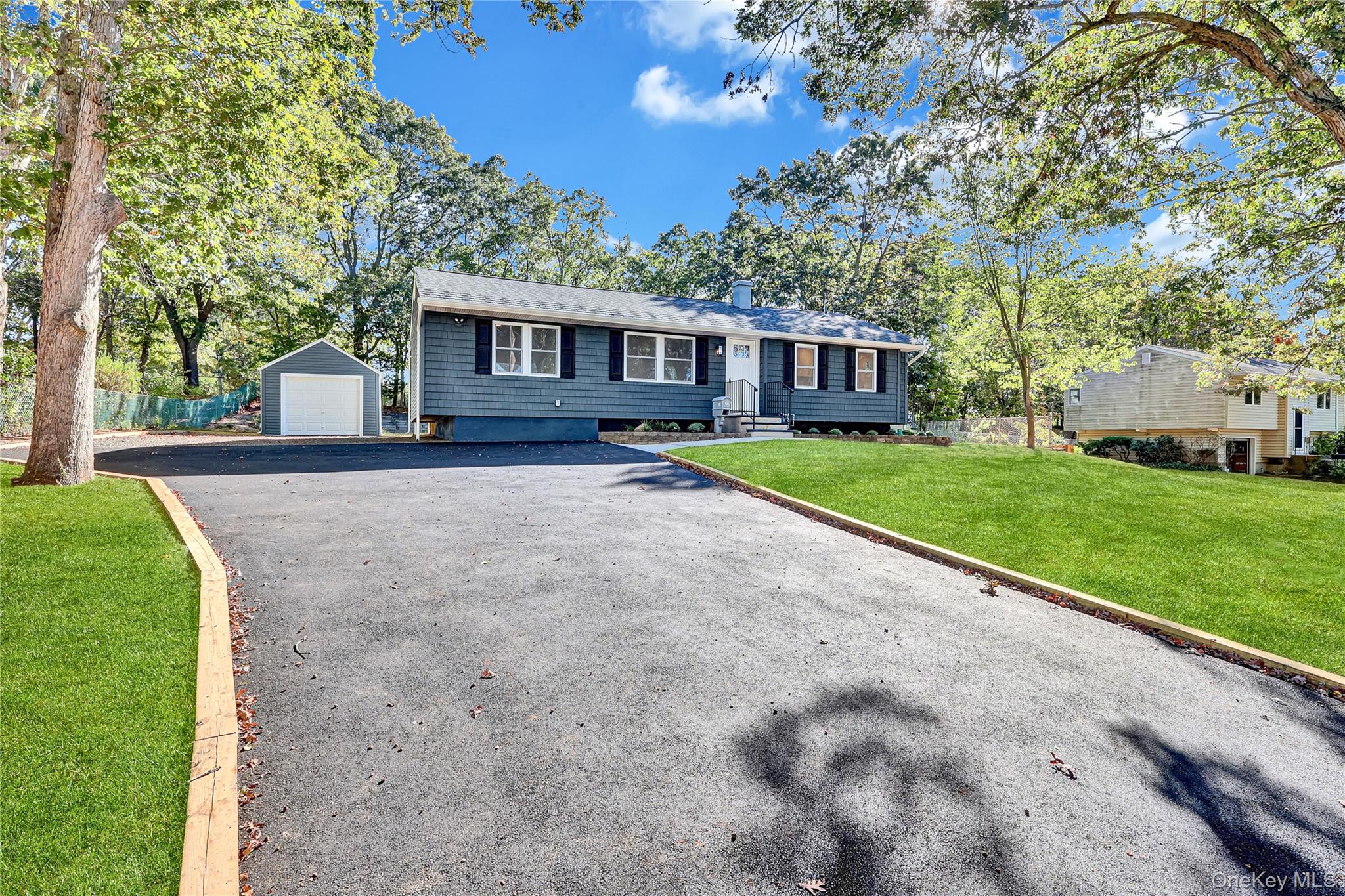 #1 photo, 31 Fawn Lane, South Setauket , NY 11720