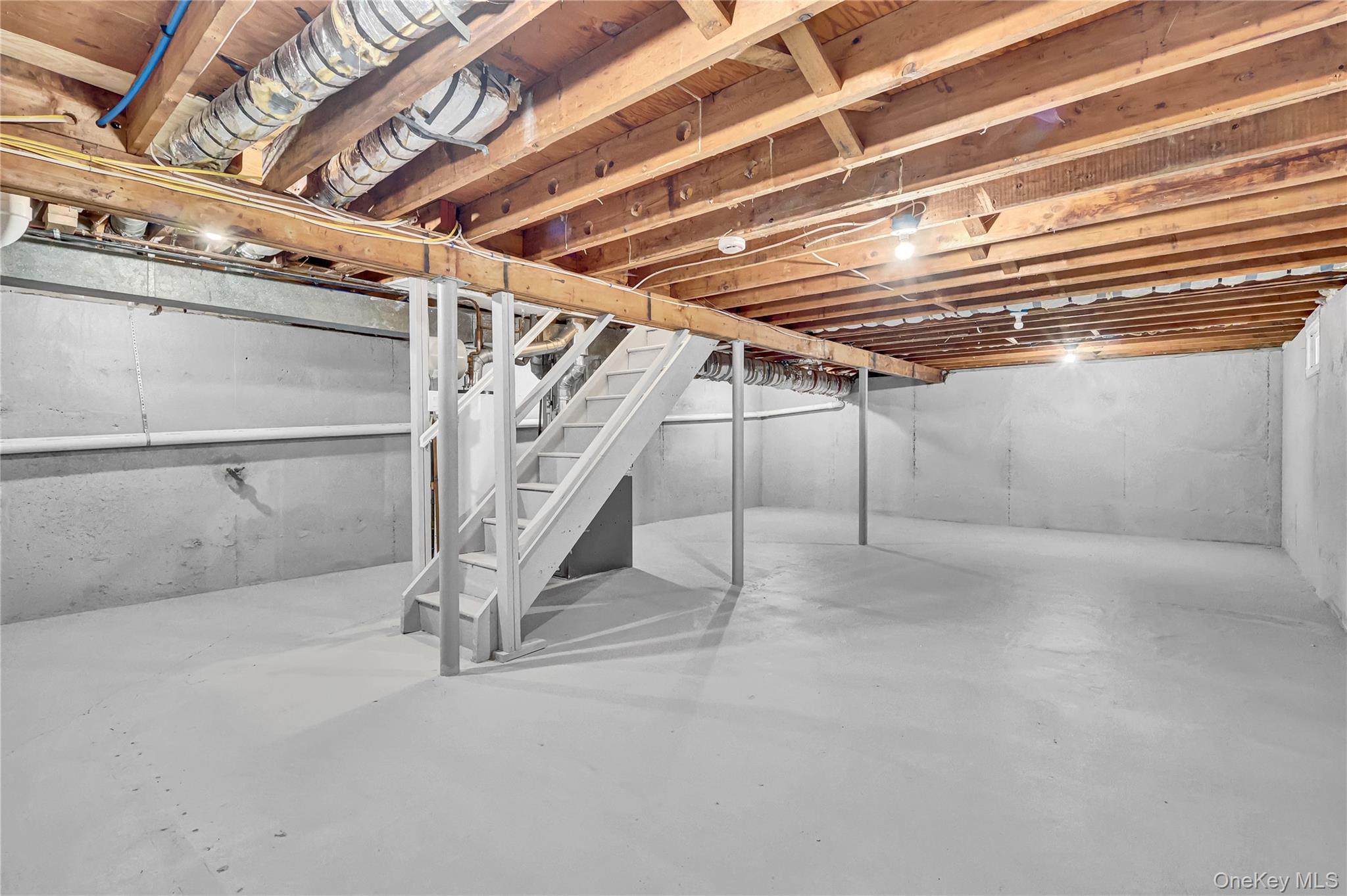 #15 photo, 31 Fawn Lane, South Setauket , NY 11720