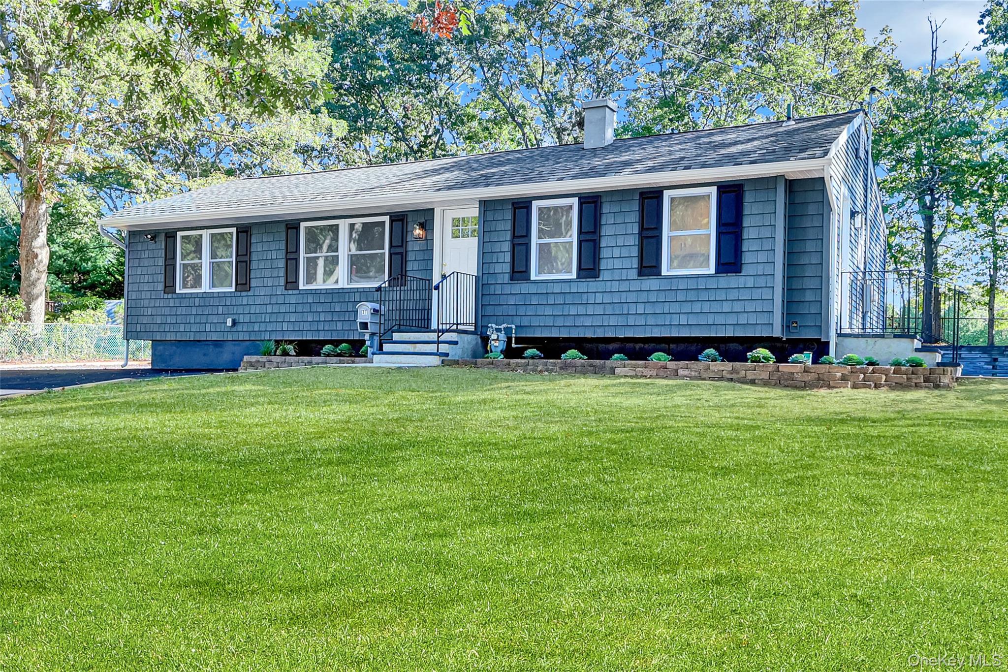 #2 photo, 31 Fawn Lane, South Setauket , NY 11720