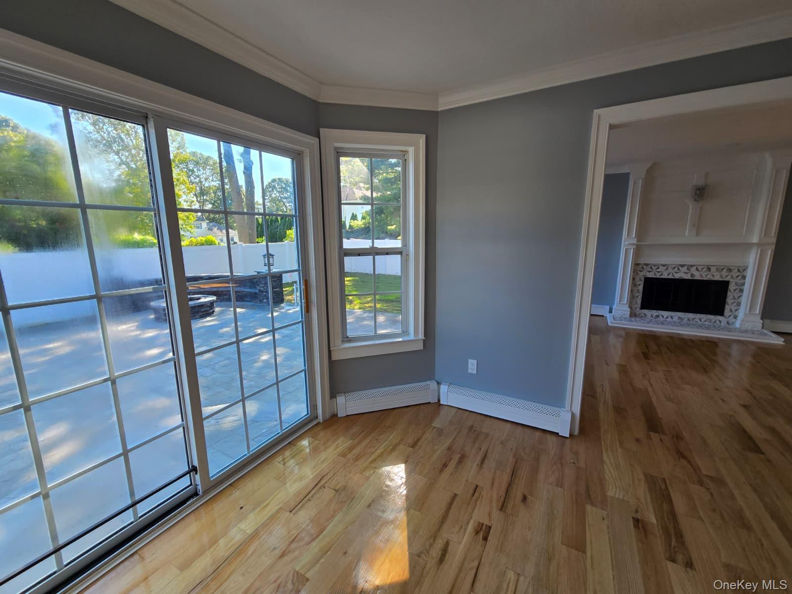 #14 photo, 14 Adamson Street, サフォーク郡 Selden , NY 11784