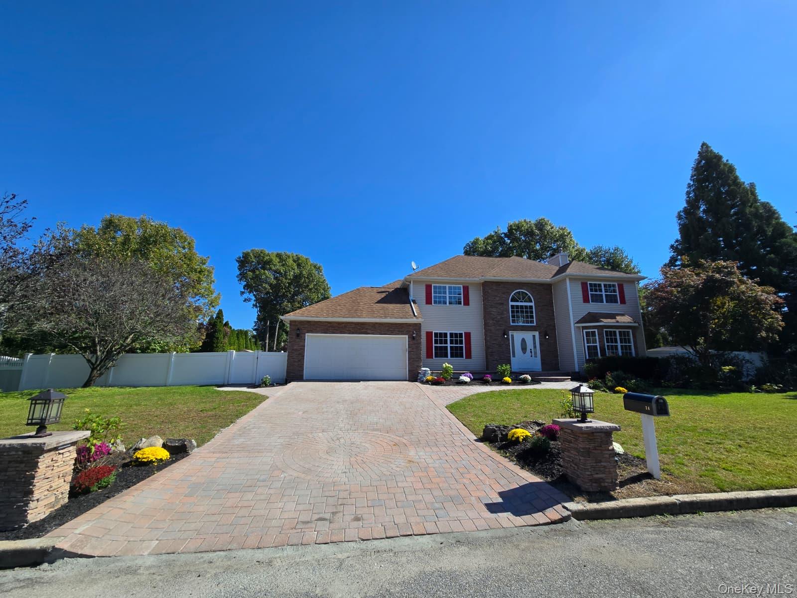 #3 photo, 14 Adamson Street, サフォーク郡 Selden , NY 11784