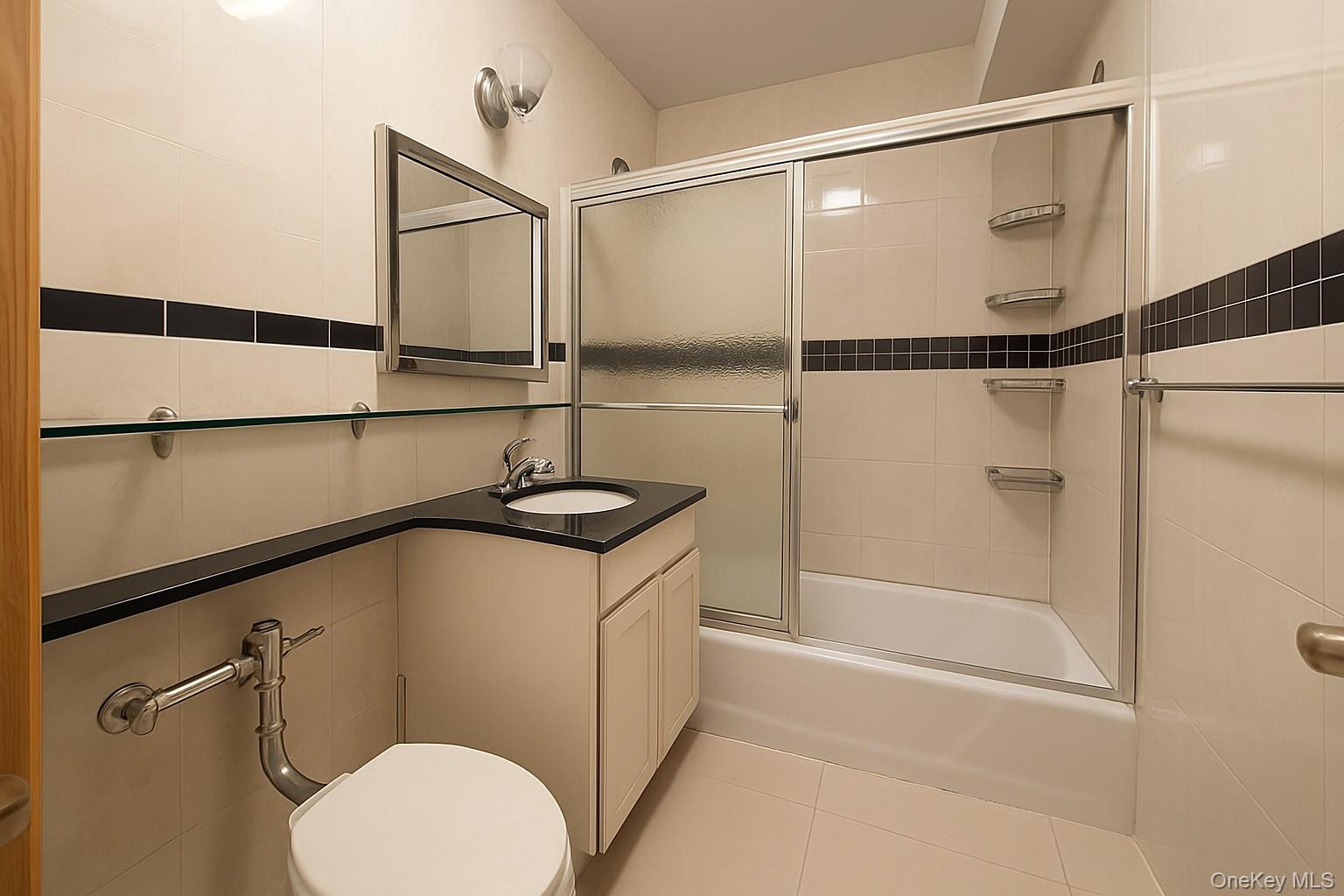 #7 photo, 38-25 Parsons Boulevard, קווינס Flushing , NY 11354