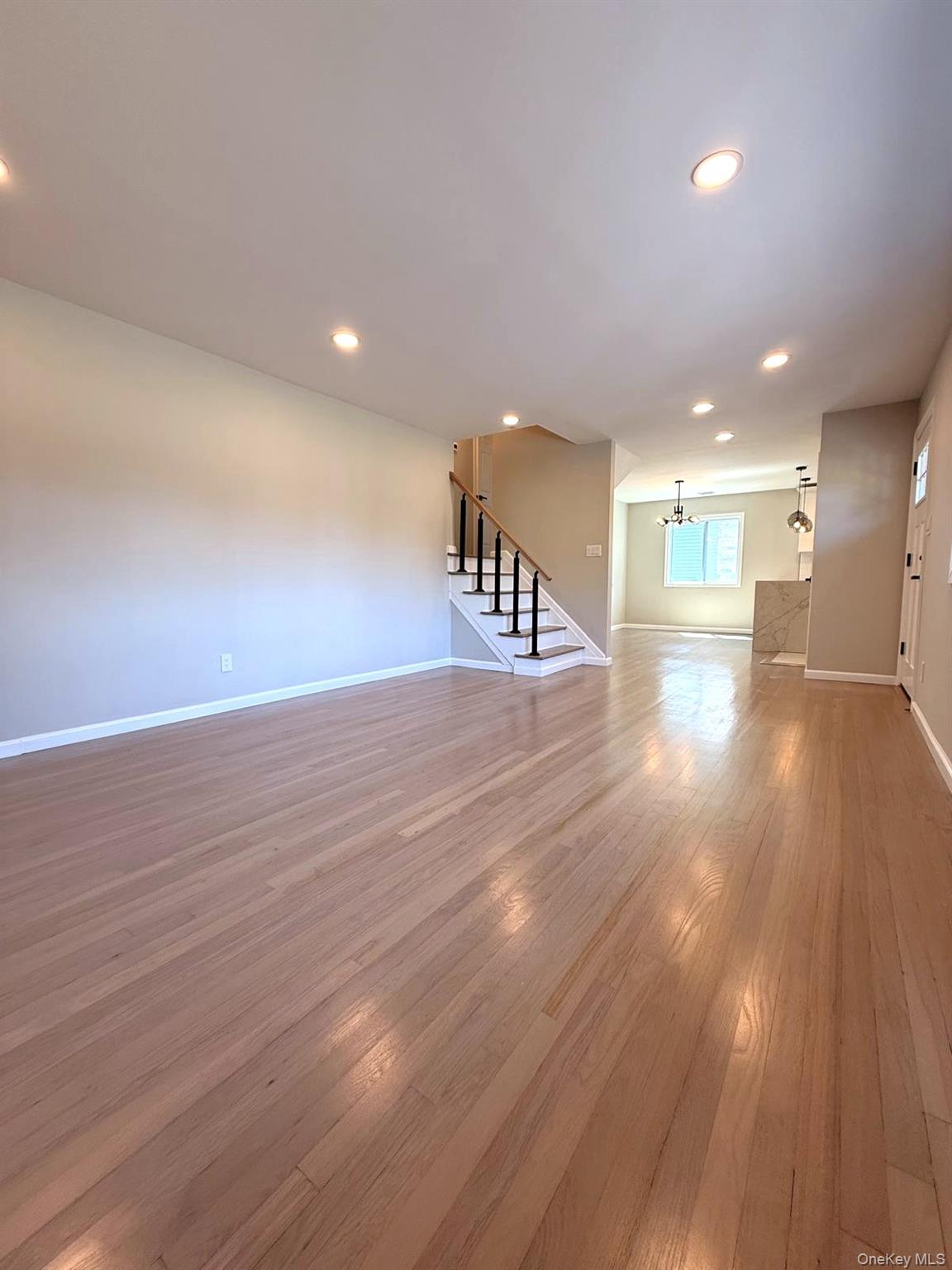 #14 photo, 109 North Drive, Massapequa , NY 11758