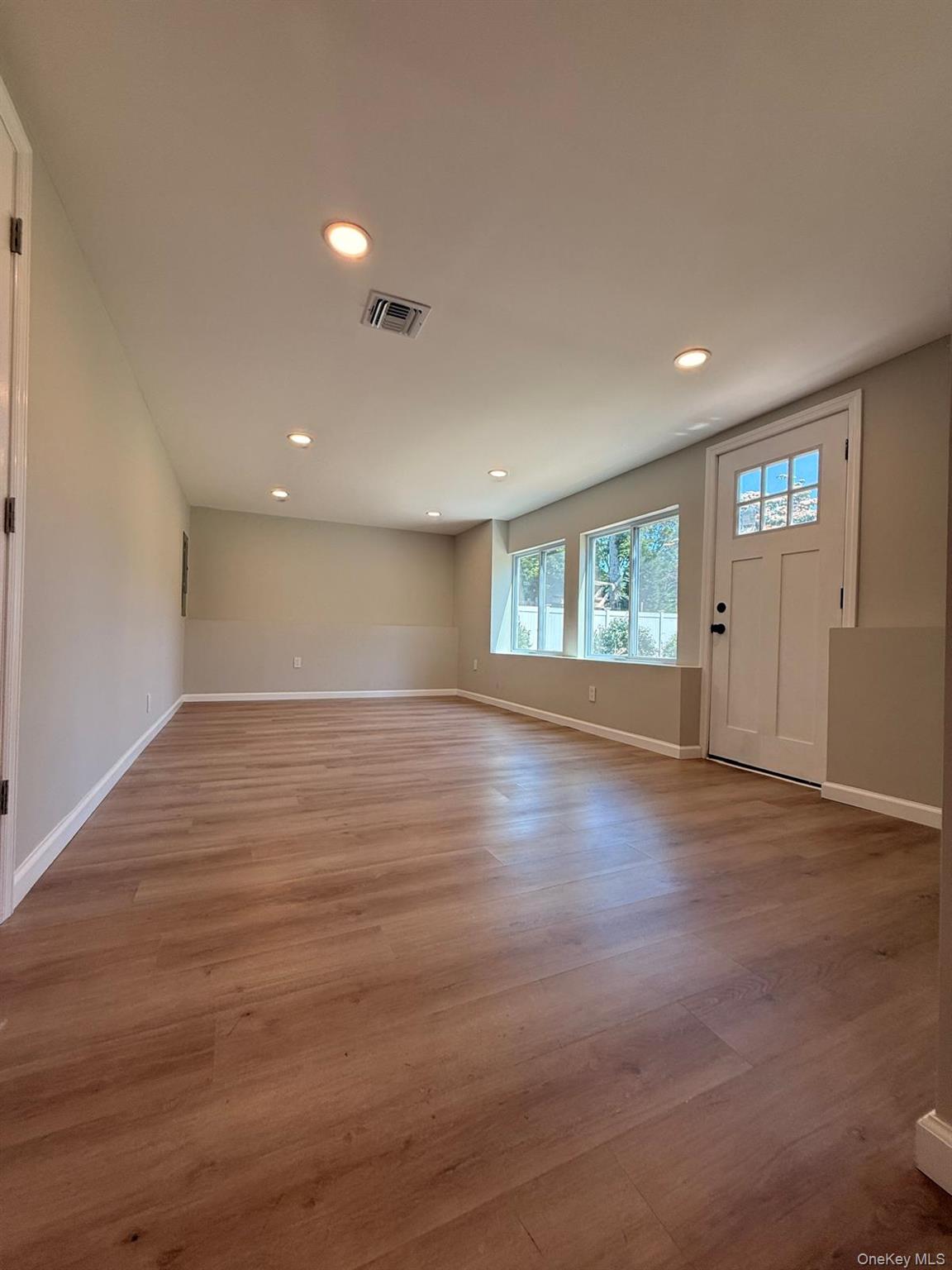 #20 photo, 109 North Drive, Massapequa , NY 11758