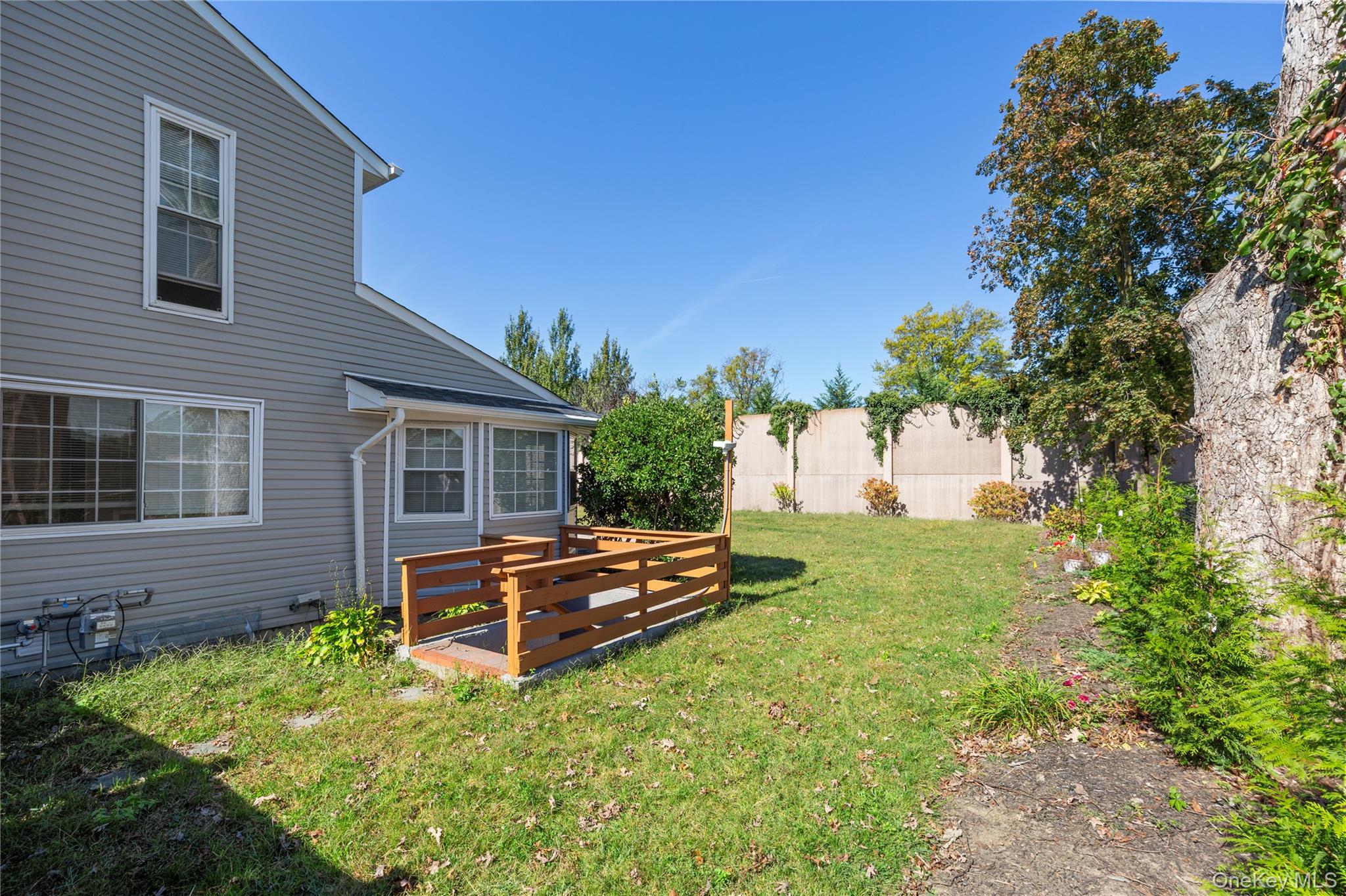 #4 photo, 44 Apple Tree Drive, サフォーク郡 Hauppauge , NY 11788