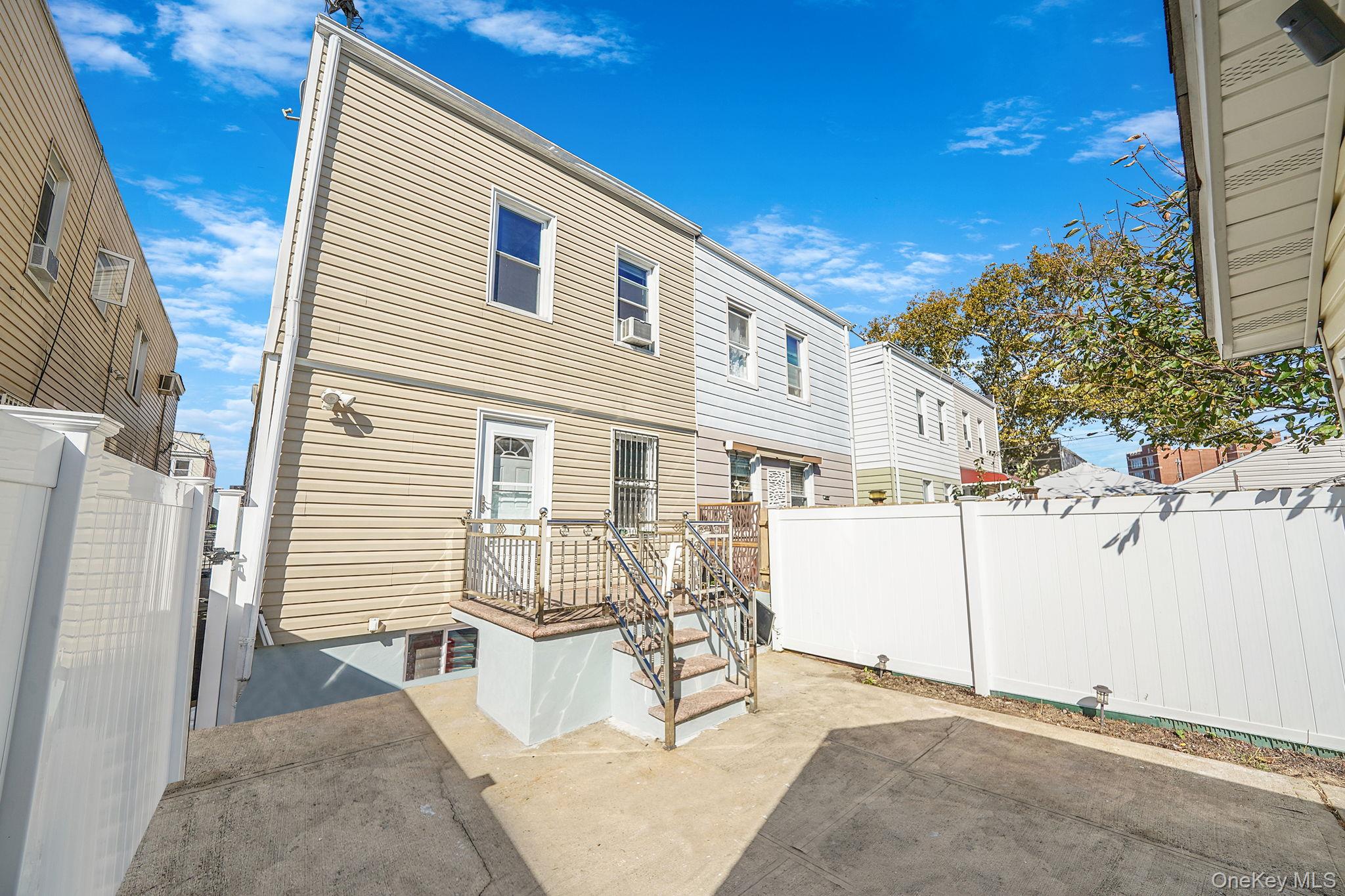 #7 photo, 110-35 107th Street, Ozone Park , NY 11417