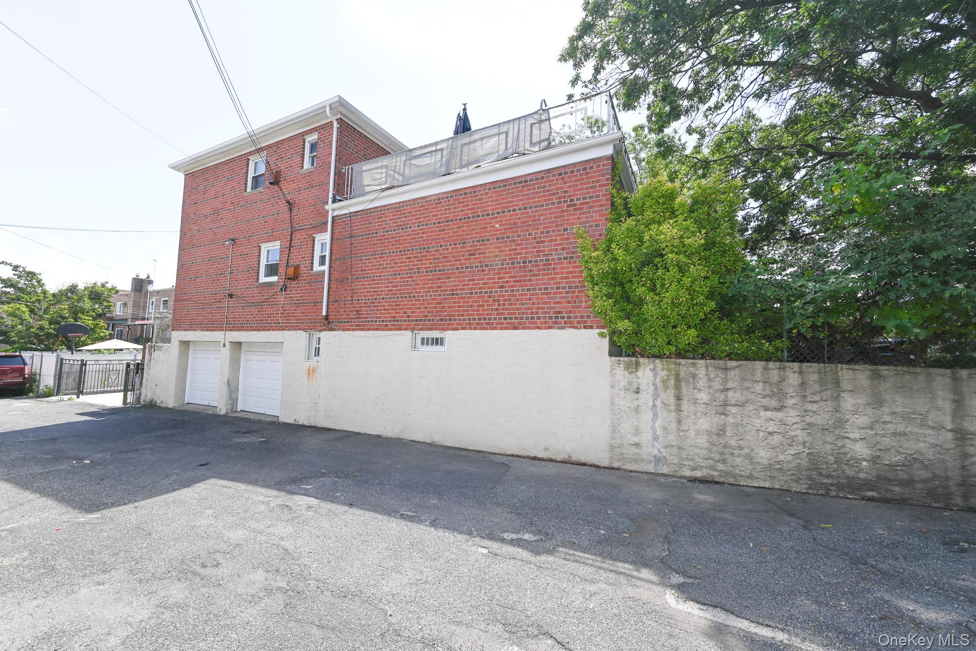 #3 photo, 8223 Caldwell Avenue, Middle Village , NY 11379