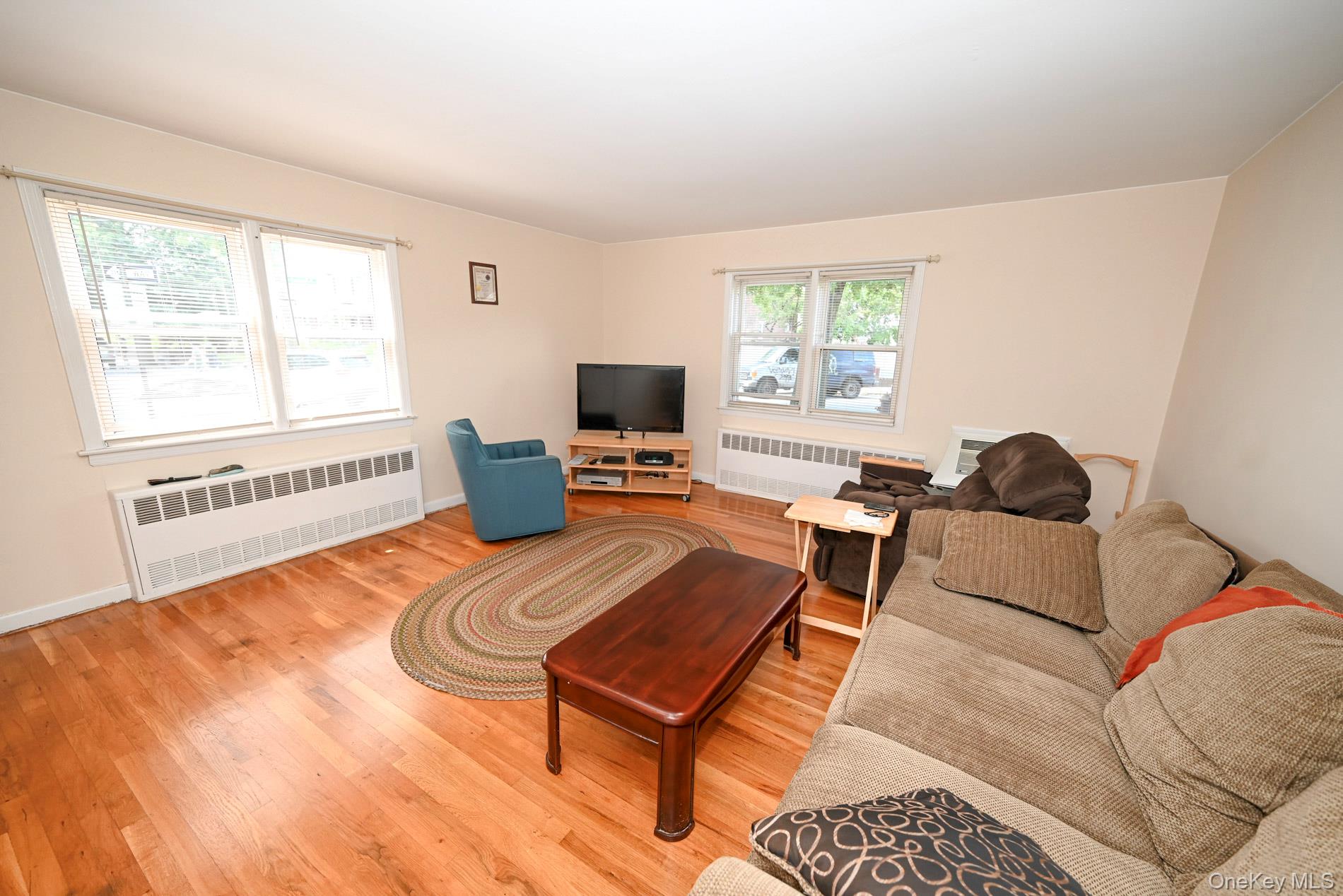 #7 photo, 8223 Caldwell Avenue, Middle Village , NY 11379