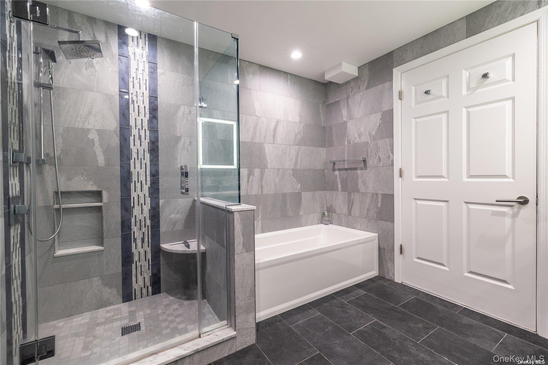 #13 photo, 260 W Broadway, ナッソー郡 Long Beach , NY 11561