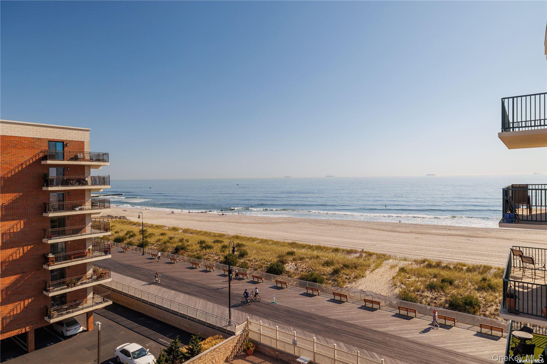 #14 photo, 260 W Broadway, ナッソー郡 Long Beach , NY 11561