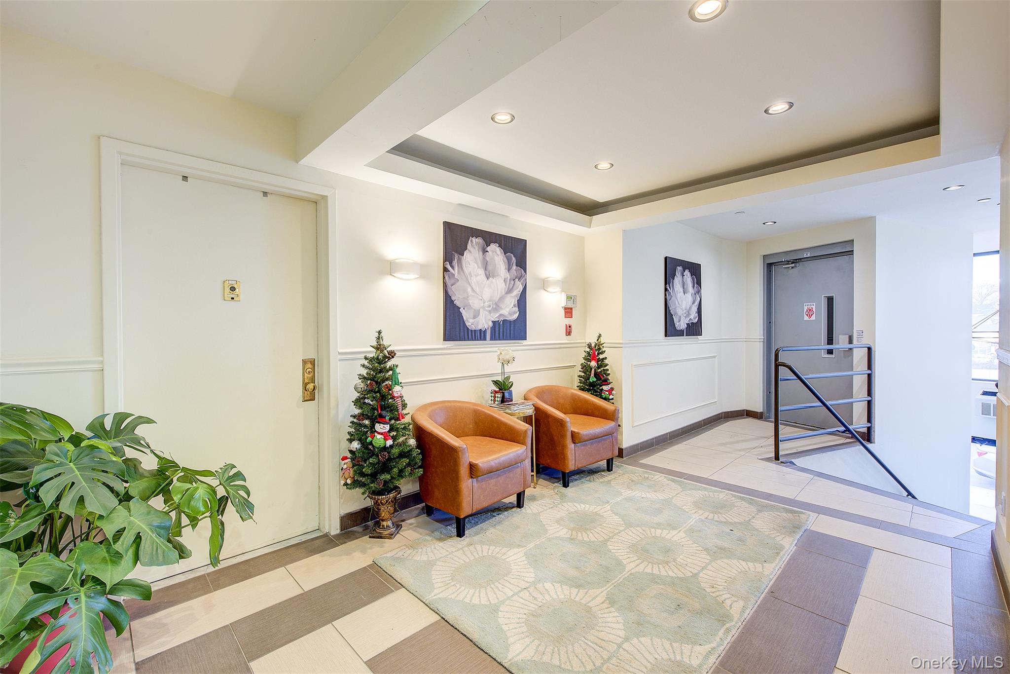 #3 photo, 13546 Grand Central Parkway, Briarwood , NY 11435