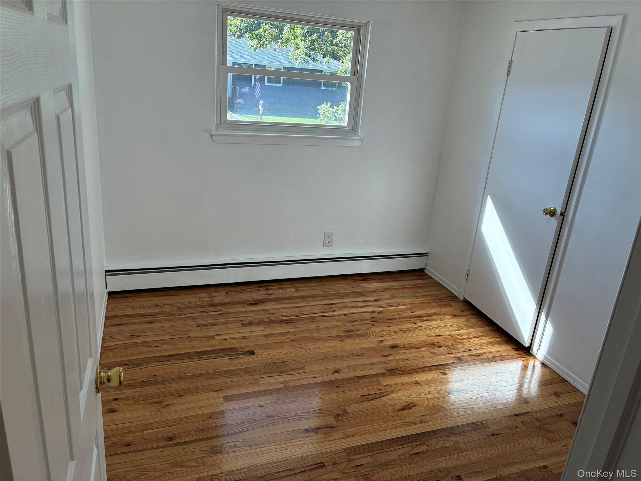 #13 photo, 281 Fir Grove Road, Ronkonkoma , NY 11779