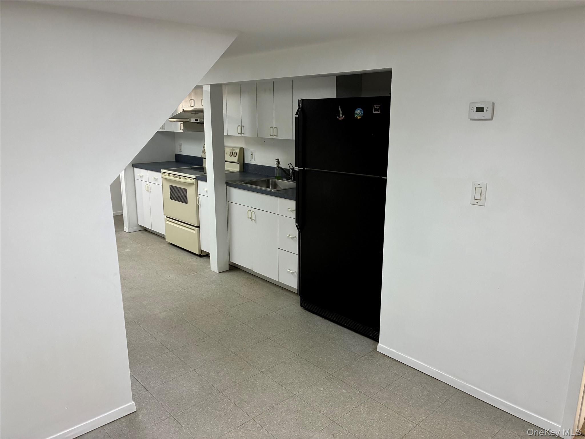 #15 photo, 281 Fir Grove Road, Ronkonkoma , NY 11779