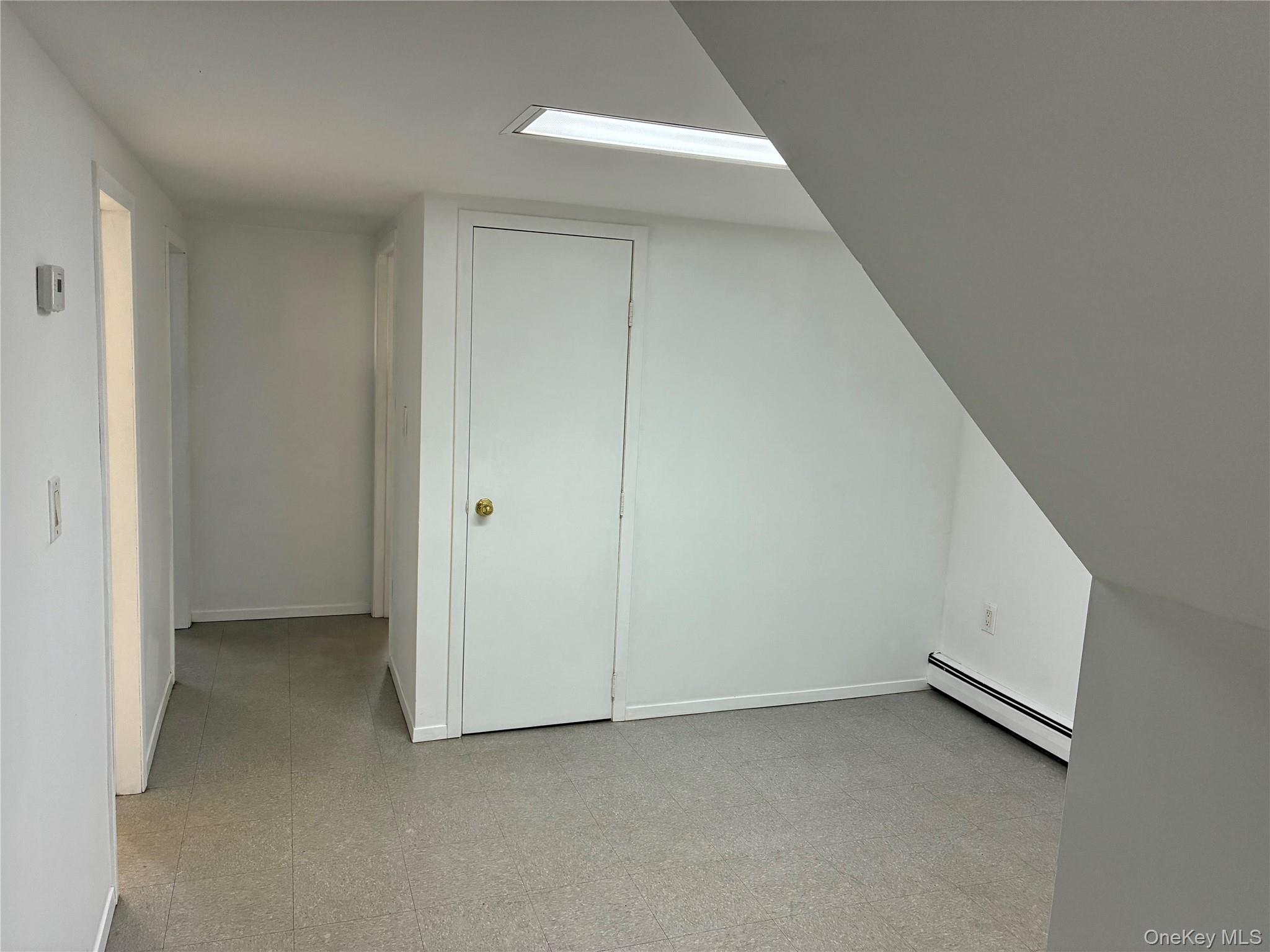 #17 photo, 281 Fir Grove Road, Ronkonkoma , NY 11779