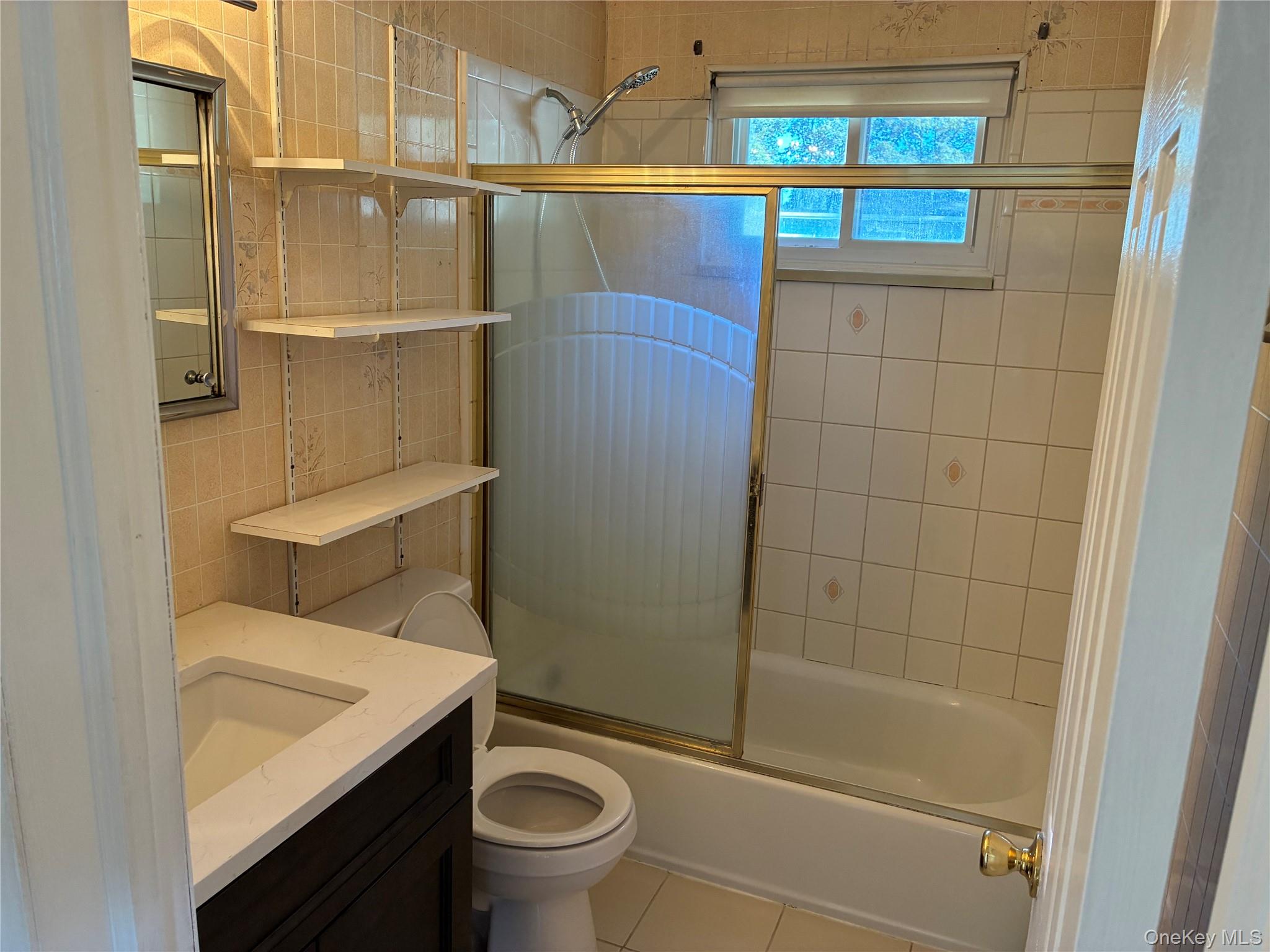 #9 photo, 281 Fir Grove Road, Ronkonkoma , NY 11779