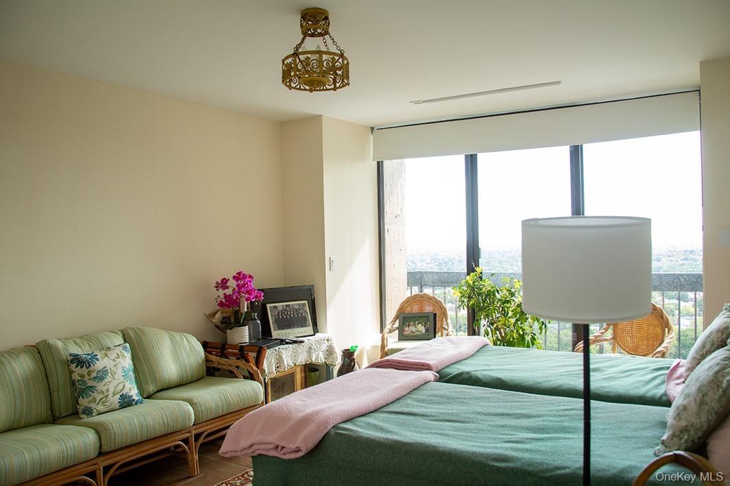 #14 photo, 27110 grand central Parkway, クイーンズ区 Floral Park , NY 11005