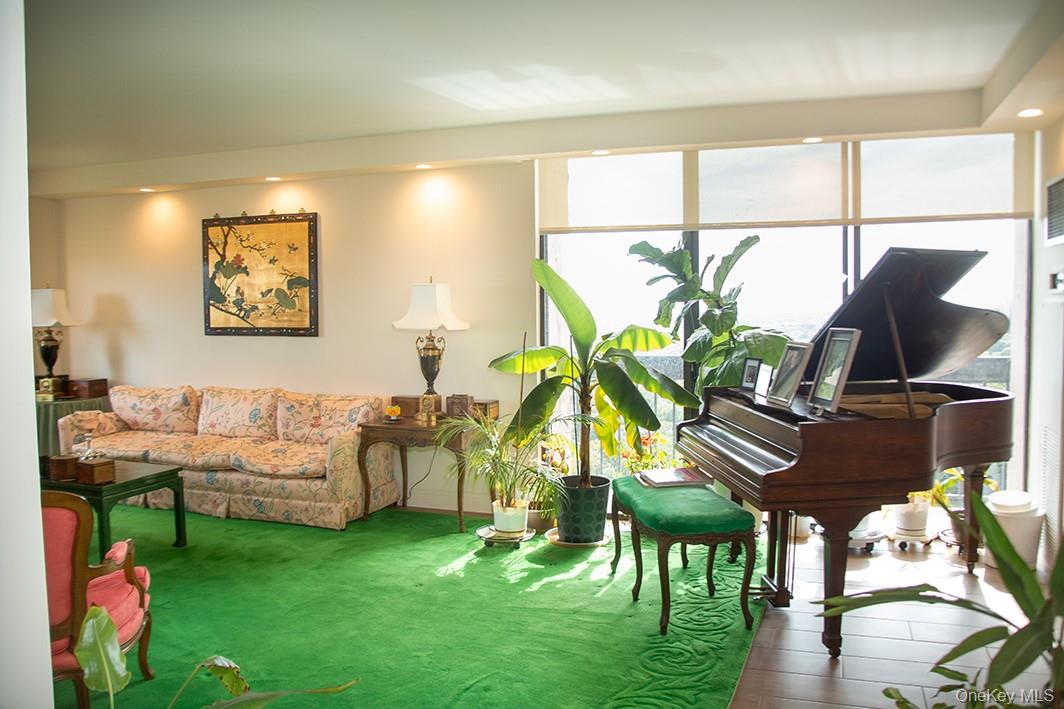 #6 photo, 27110 grand central Parkway, クイーンズ区 Floral Park , NY 11005