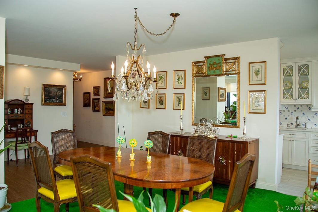 #8 photo, 27110 grand central Parkway, クイーンズ区 Floral Park , NY 11005