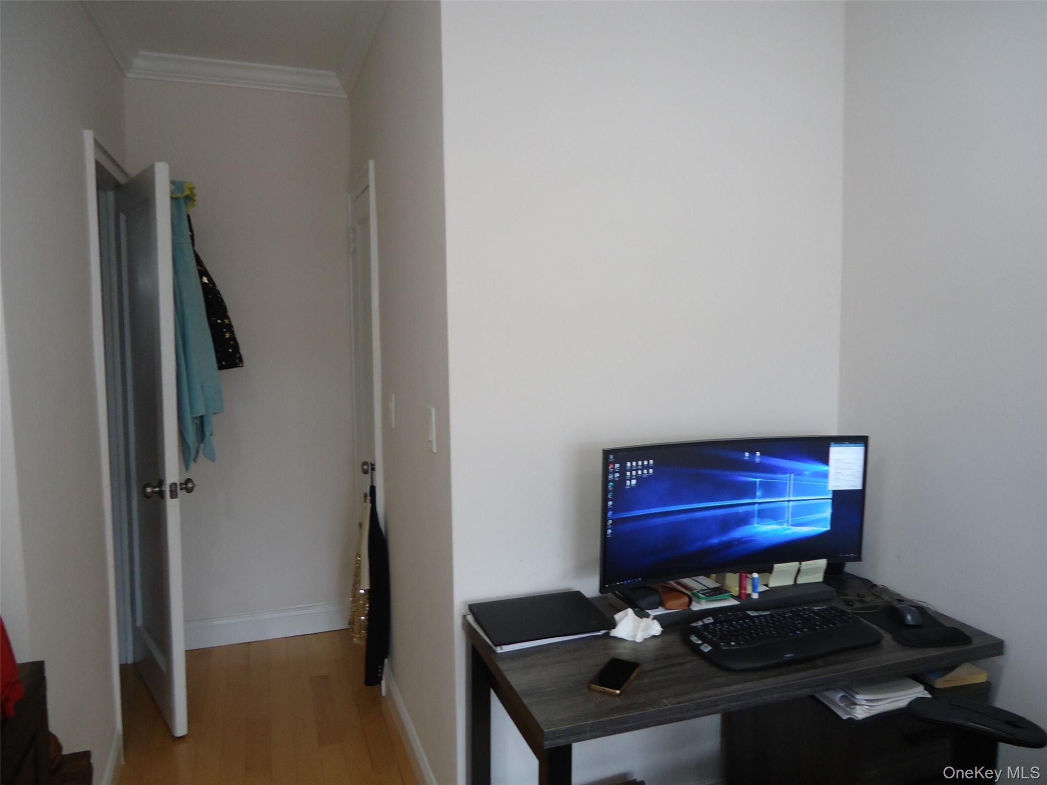 #10 photo, 111-50 75th Road, クイーンズ区 Forest Hills , NY 11375