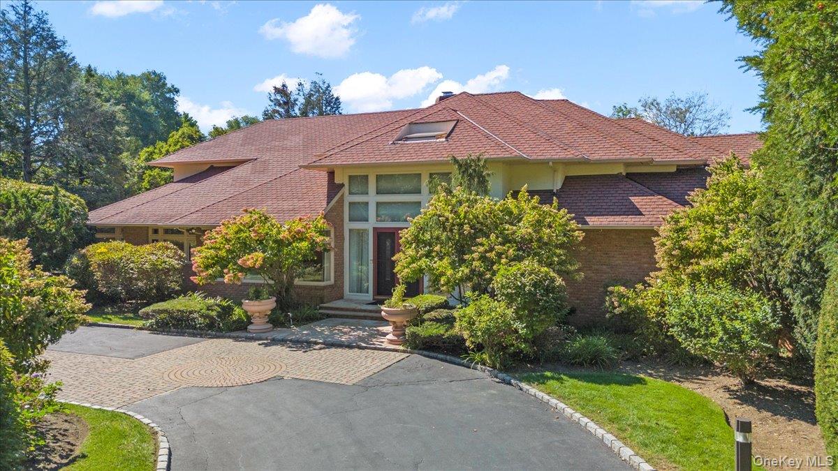 #1 photo, 12 Ridge Court, ナッソー郡 Old Brookville , NY 11545