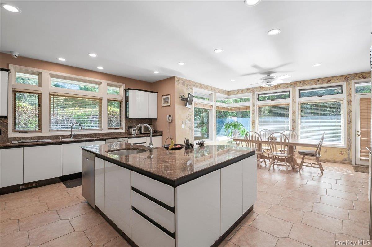 #15 photo, 12 Ridge Court, ナッソー郡 Old Brookville , NY 11545