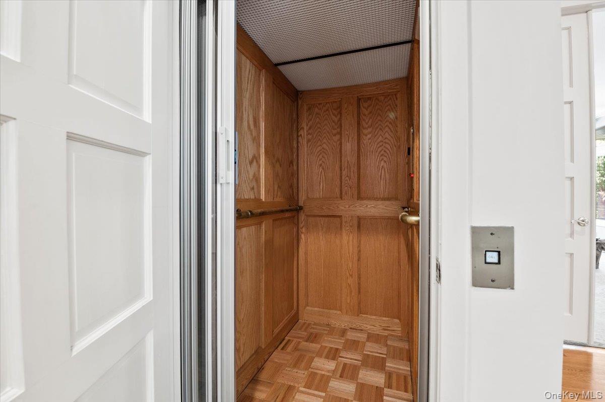 #16 photo, 12 Ridge Court, ナッソー郡 Old Brookville , NY 11545