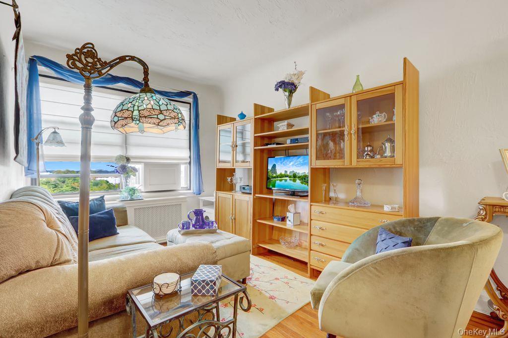 #8 photo, 141 Woodmere Boulevard, ナッソー郡 Woodmere , NY 11598