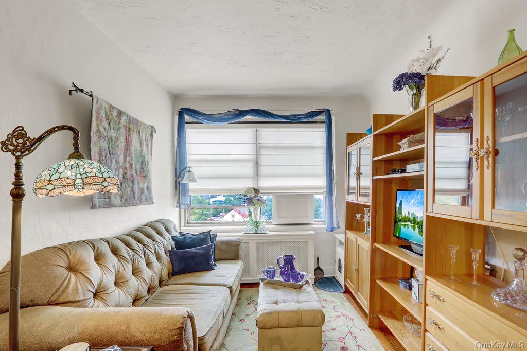 #9 photo, 141 Woodmere Boulevard, ナッソー郡 Woodmere , NY 11598