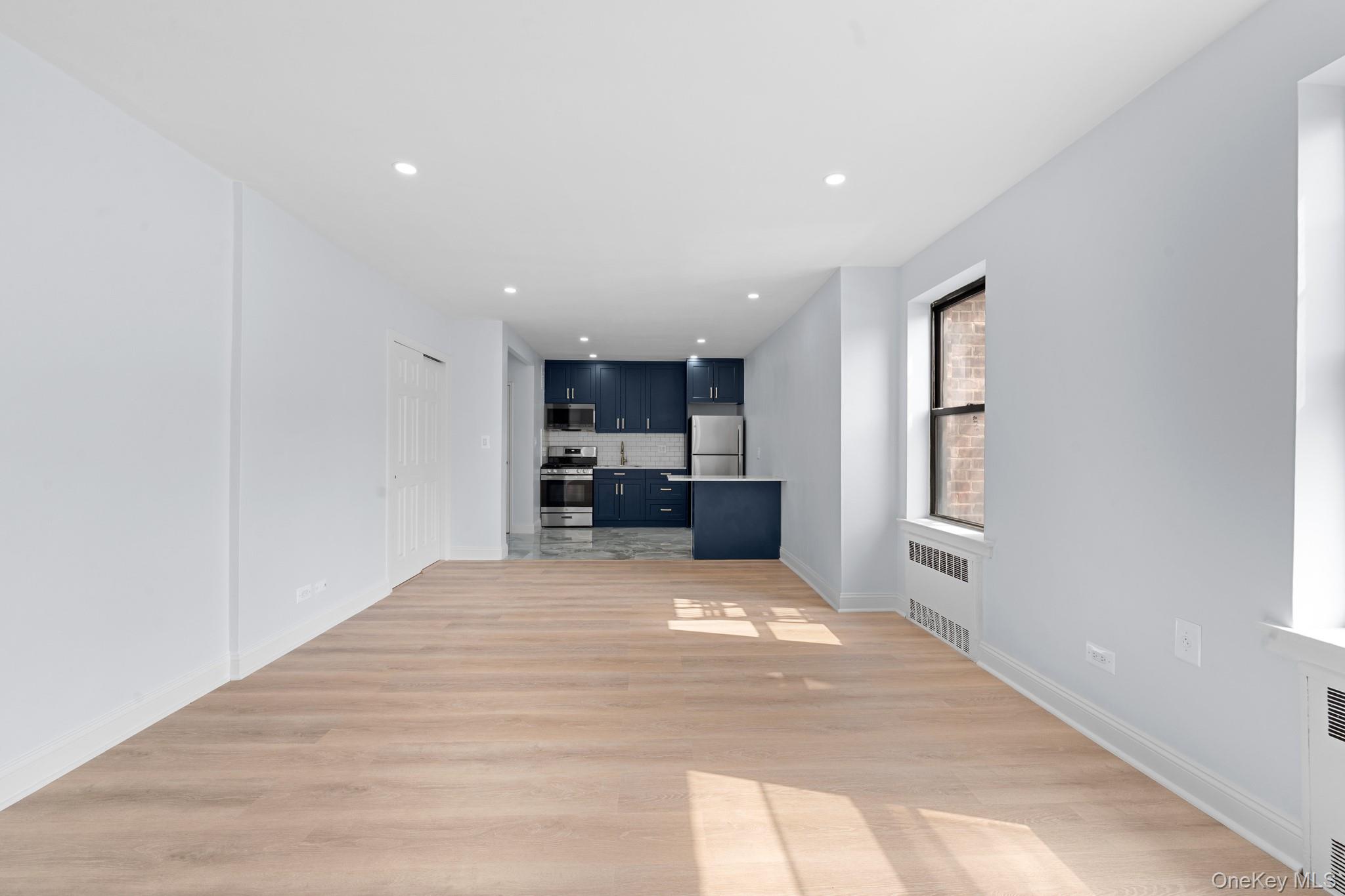 #3 photo, 37-56 87 Street, クイーンズ区 Jackson Heights , NY 11372