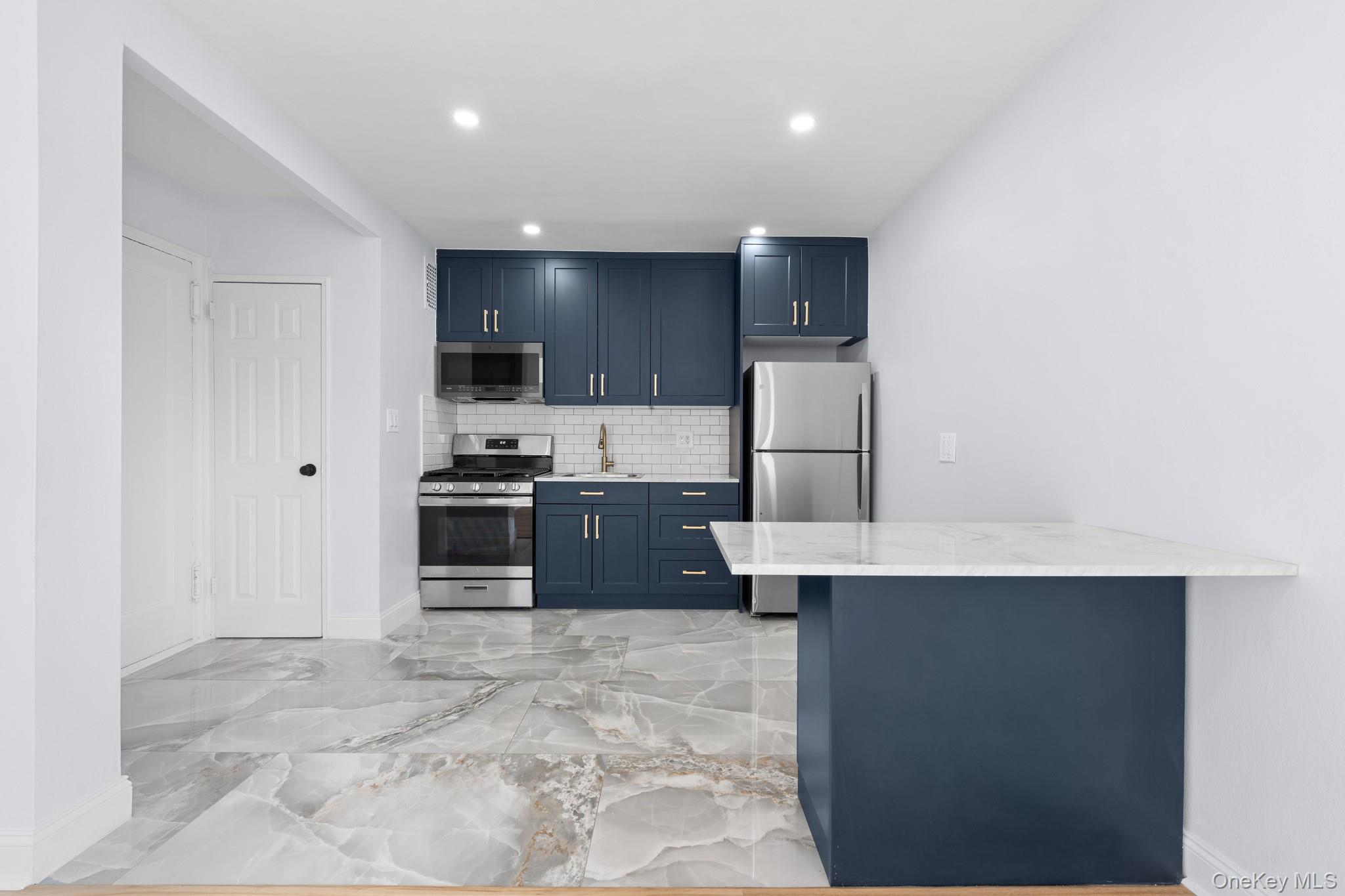 #4 photo, 37-56 87 Street, クイーンズ区 Jackson Heights , NY 11372