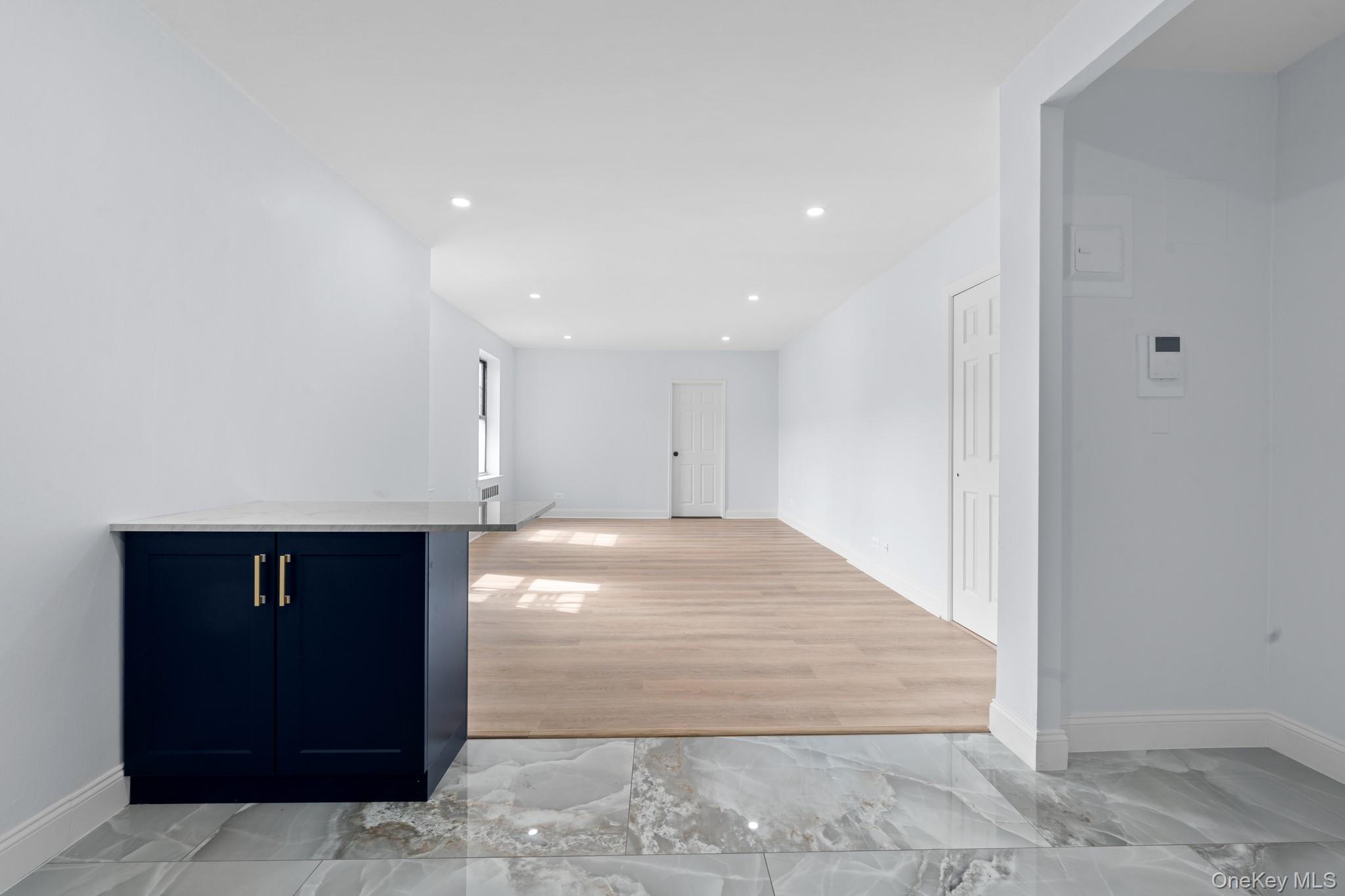 #7 photo, 37-56 87 Street, クイーンズ区 Jackson Heights , NY 11372