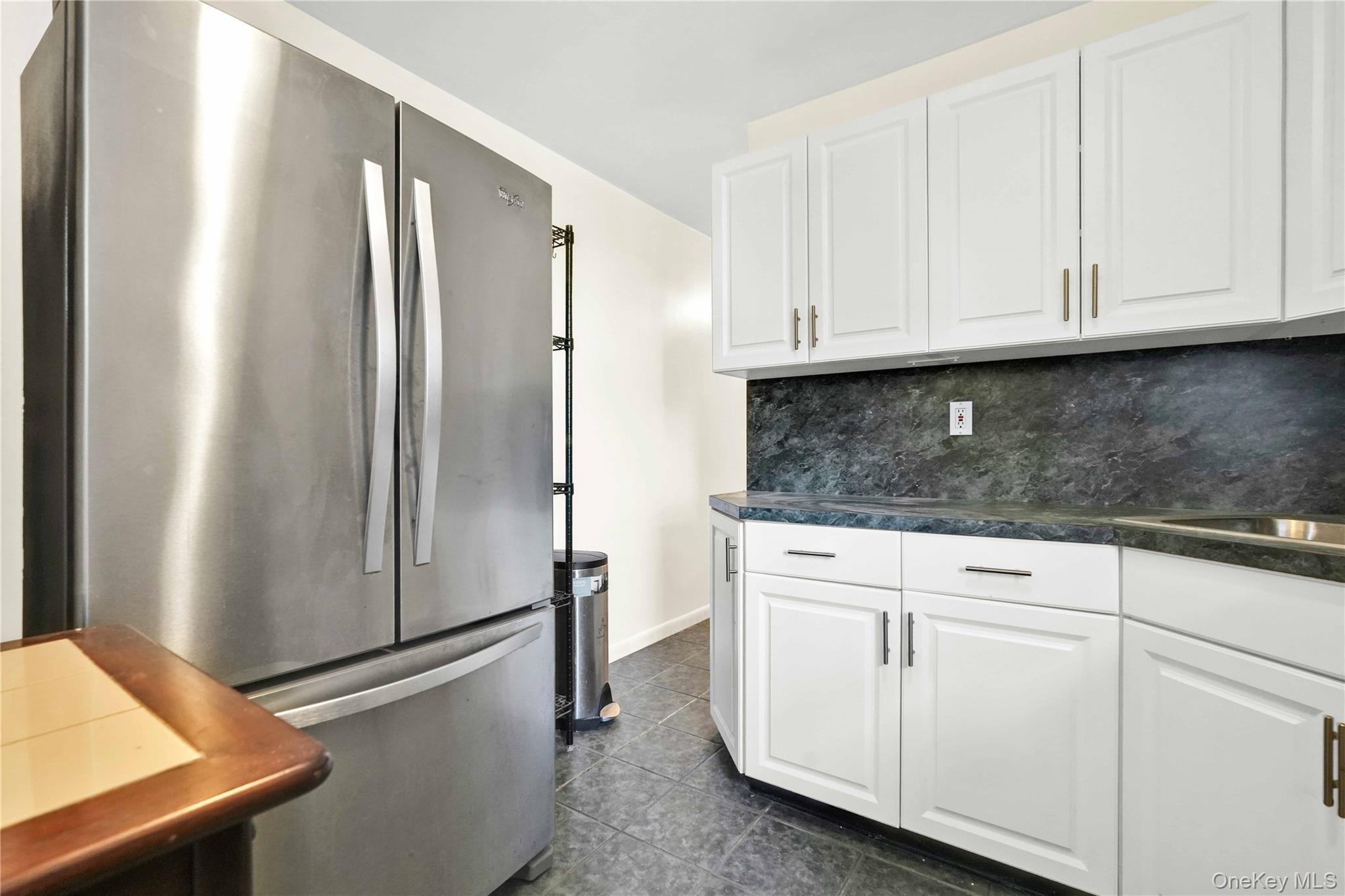 #10 photo, 6120 Grand Central Parkway, クイーンズ区 Forest Hills , NY 11375