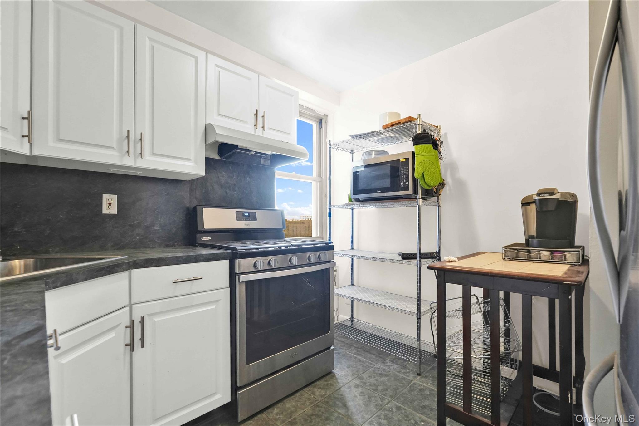 #9 photo, 6120 Grand Central Parkway, クイーンズ区 Forest Hills , NY 11375