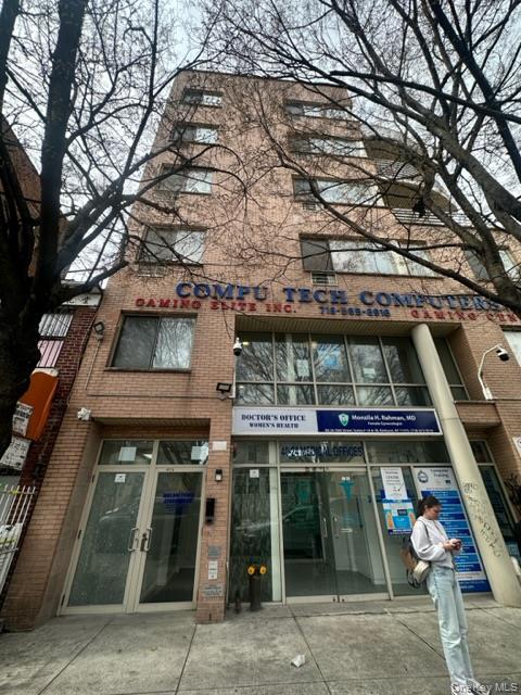 #1 photo, 40-24 76 Street, クイーンズ区 Elmhurst , NY 11373