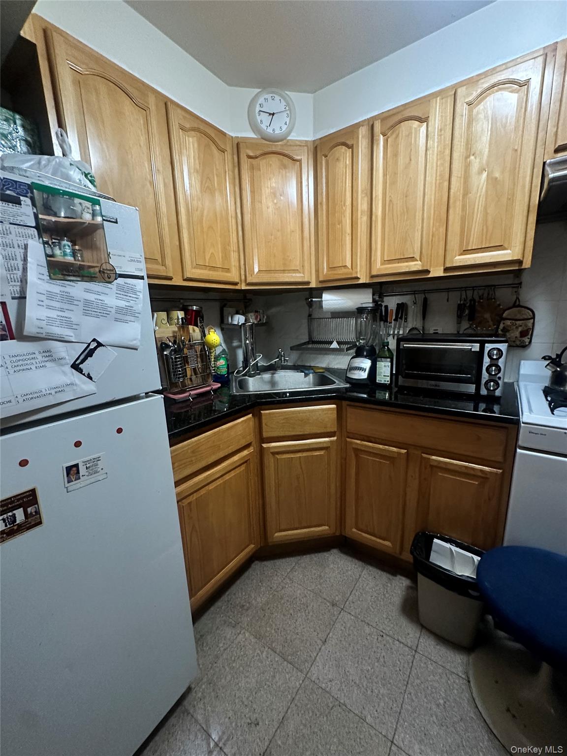 #4 photo, 40-24 76 Street, クイーンズ区 Elmhurst , NY 11373