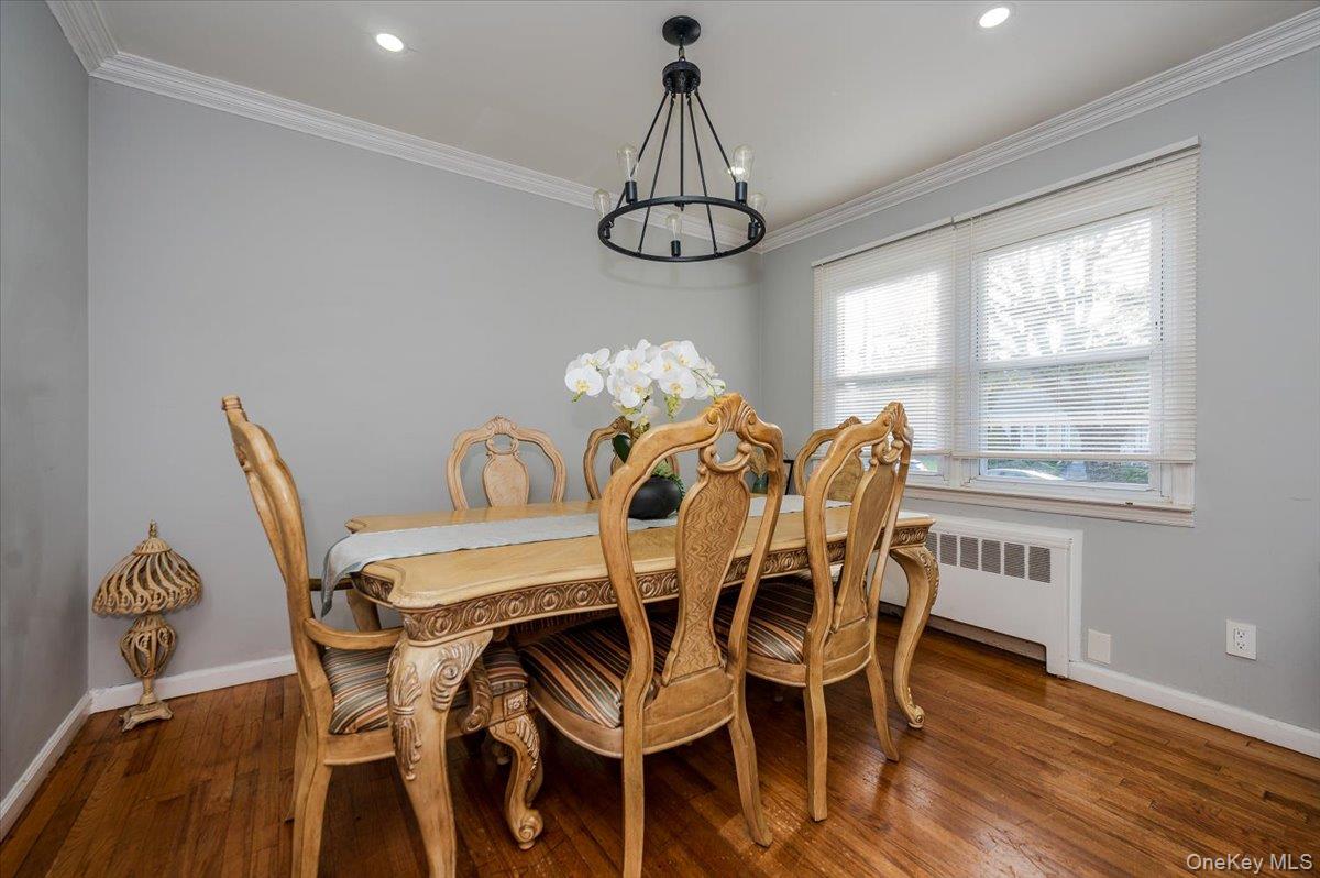 #4 photo, 165 Tremont Road, Lindenhurst , NY 11757