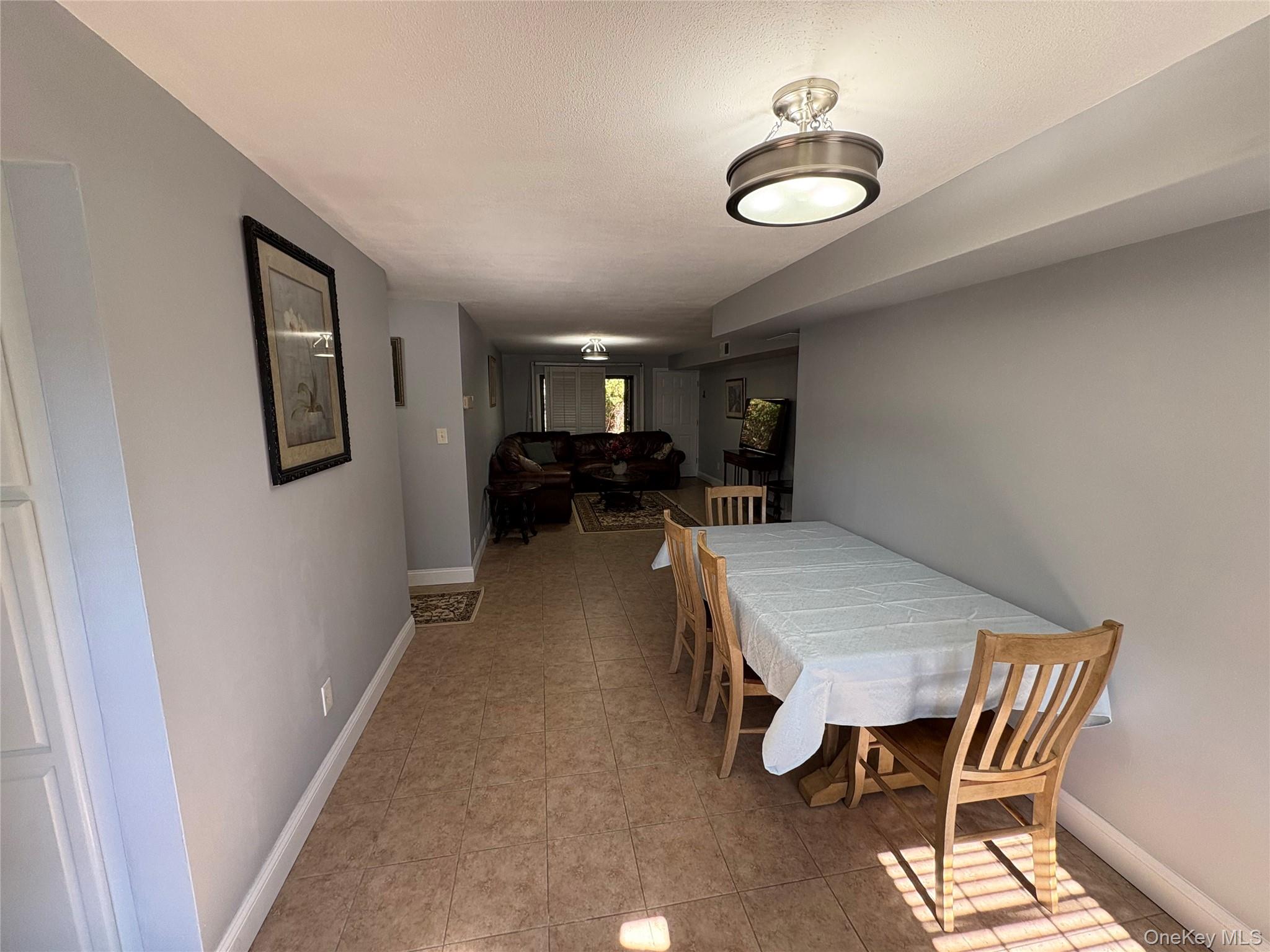 #7 photo, 33 Newbrook Lane, Bay Shore , NY 11706