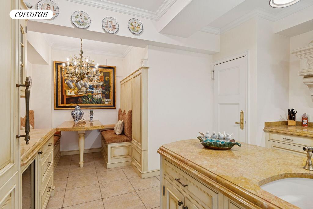 #8 photo, 975 PARK Avenue, Upper East Side , NY 10028