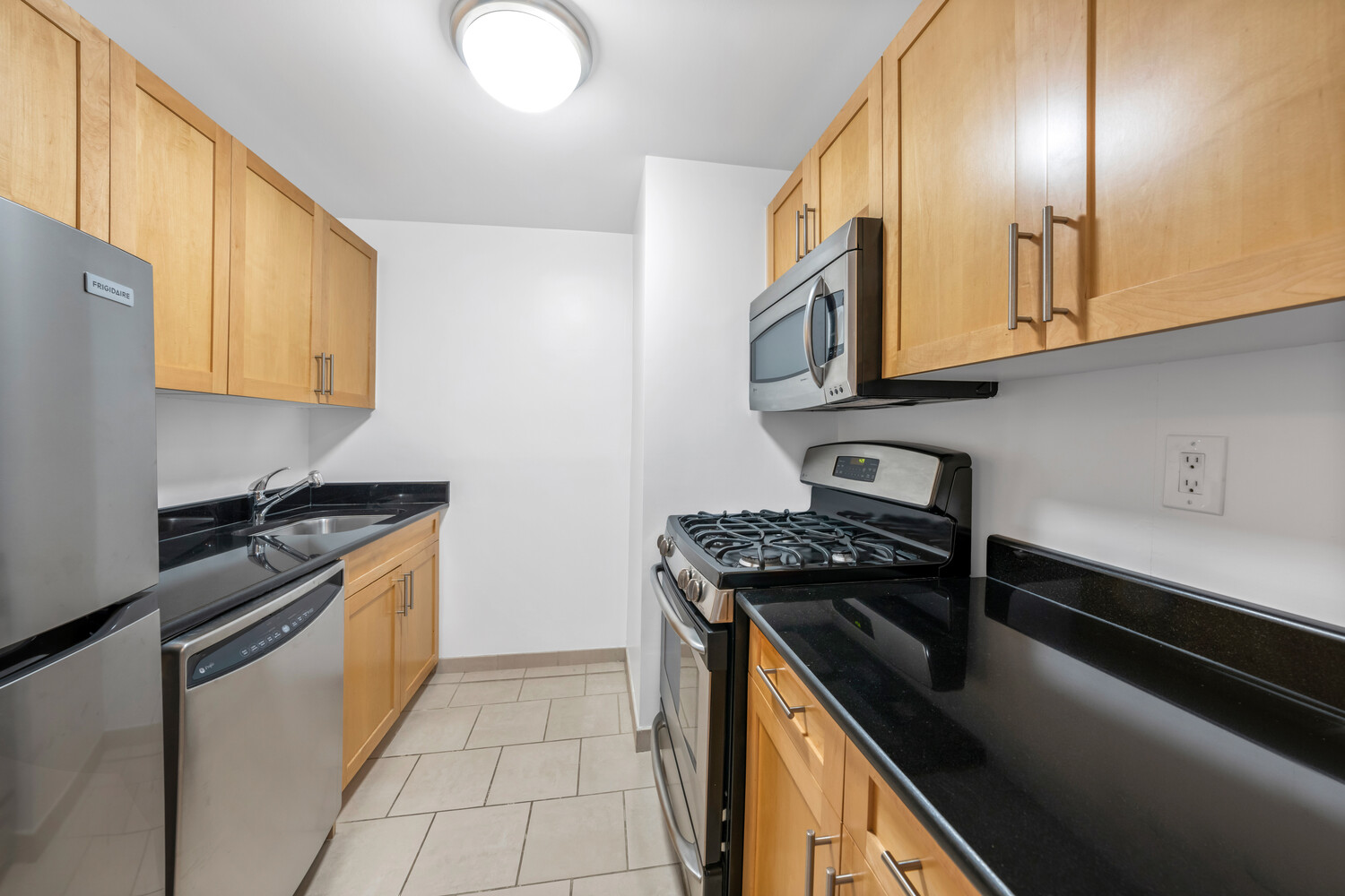 #5 photo, 199 BOWERY, Lower East Side , NY 10002