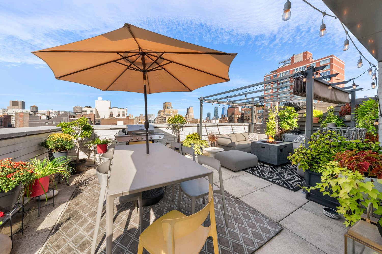 #1 photo, 14 W 14TH Street, Greenwich Village , NY 10011