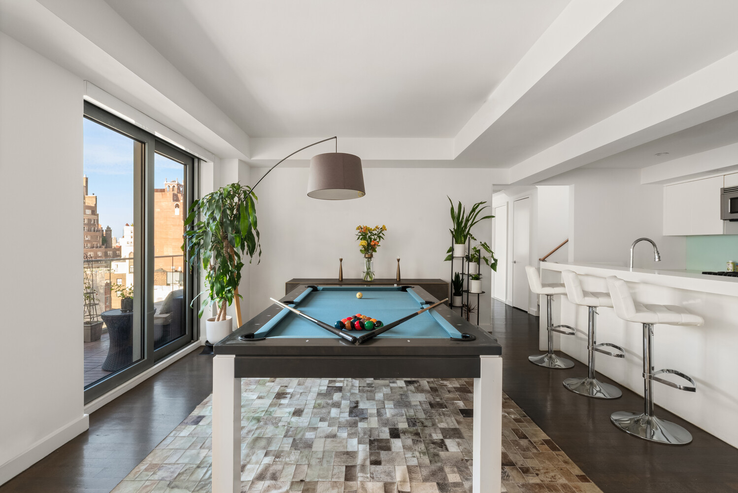 #13 photo, 14 W 14TH Street, Greenwich Village , NY 10011