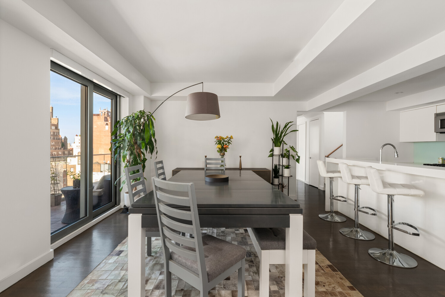 #6 photo, 14 W 14TH Street, Greenwich Village , NY 10011