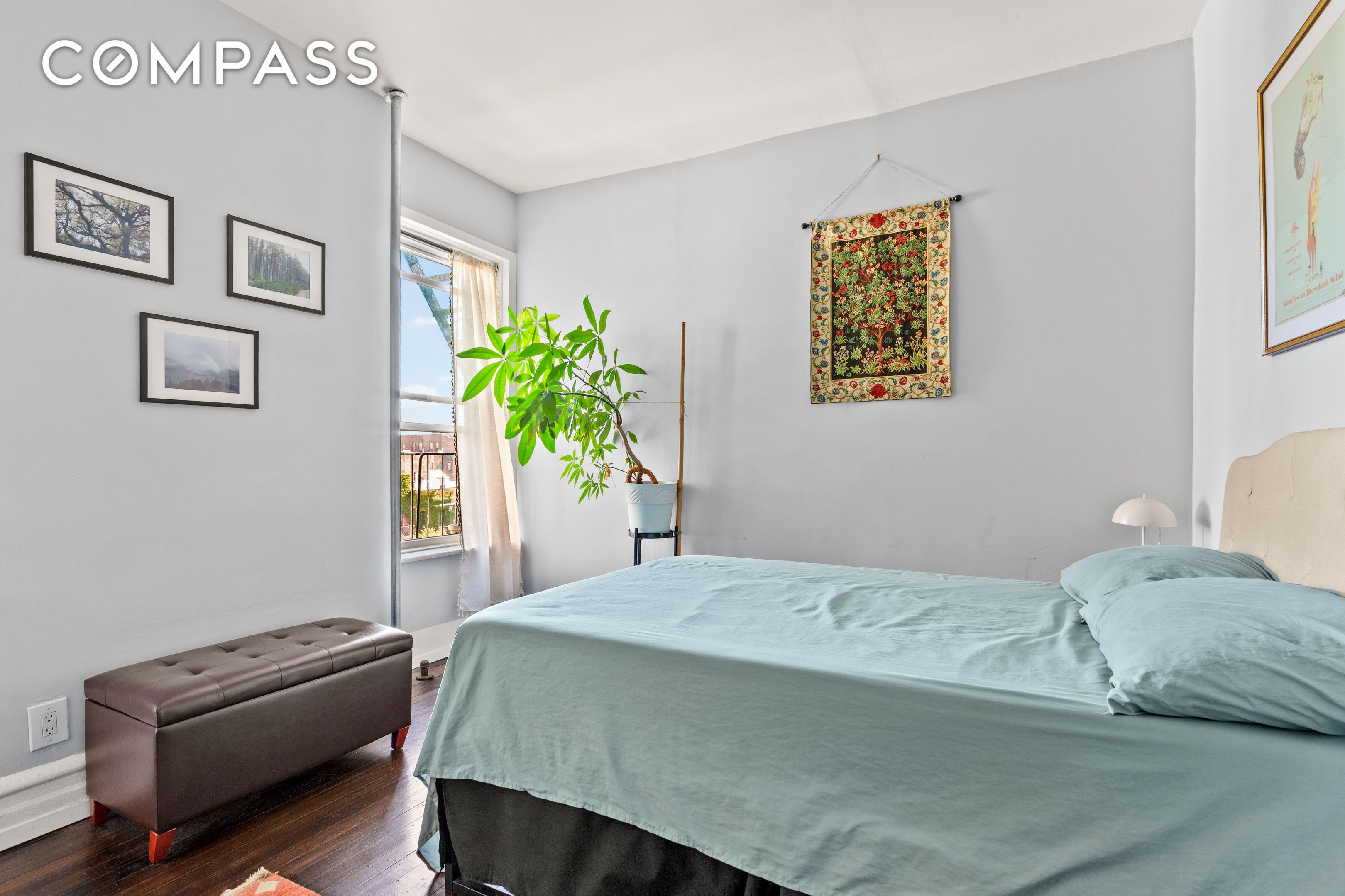 #4 photo, 374 S 2nd Street, Williamsburg , NY 11211