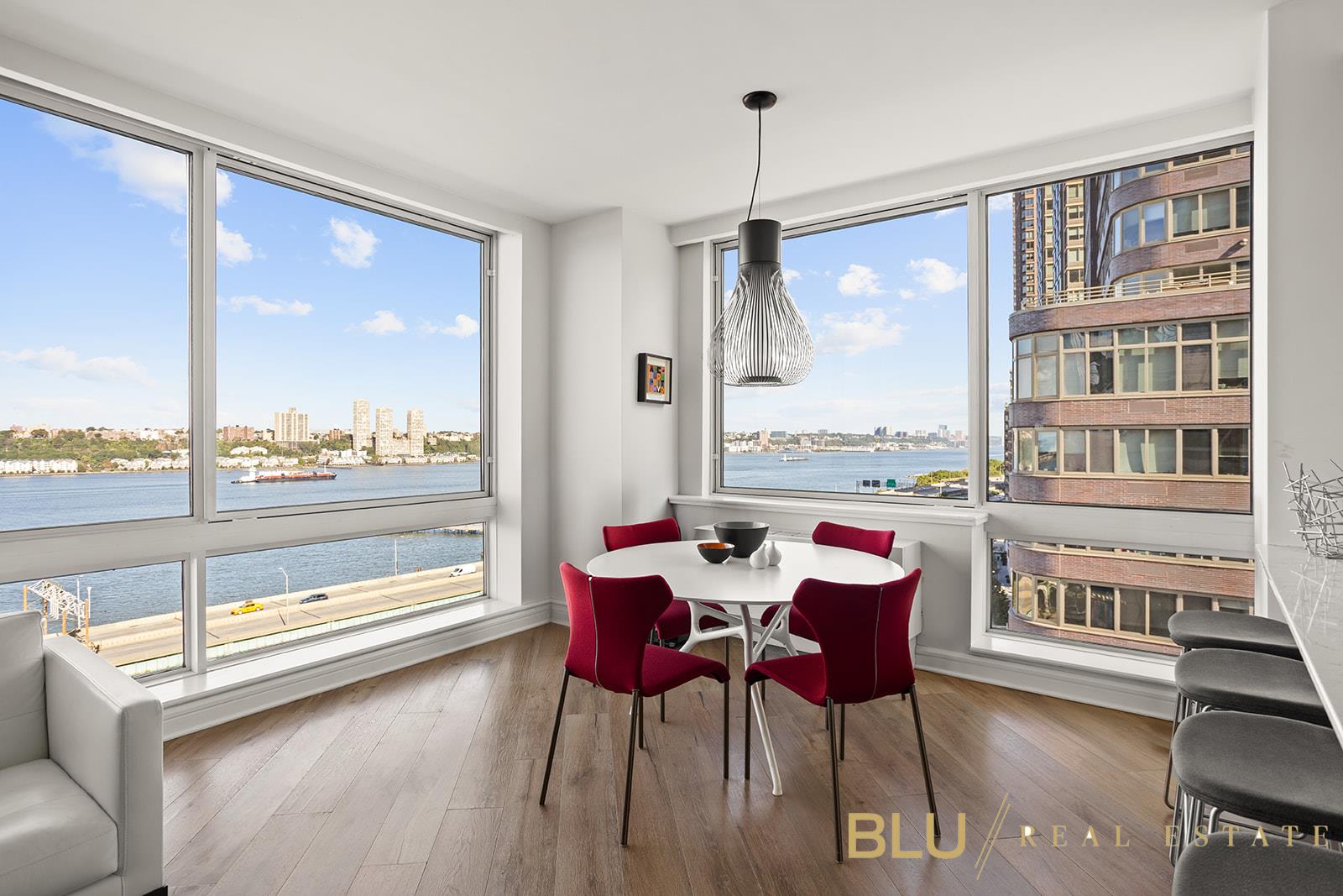 #3 photo, New York City, マンハッタン Lincoln Square , NY 10069