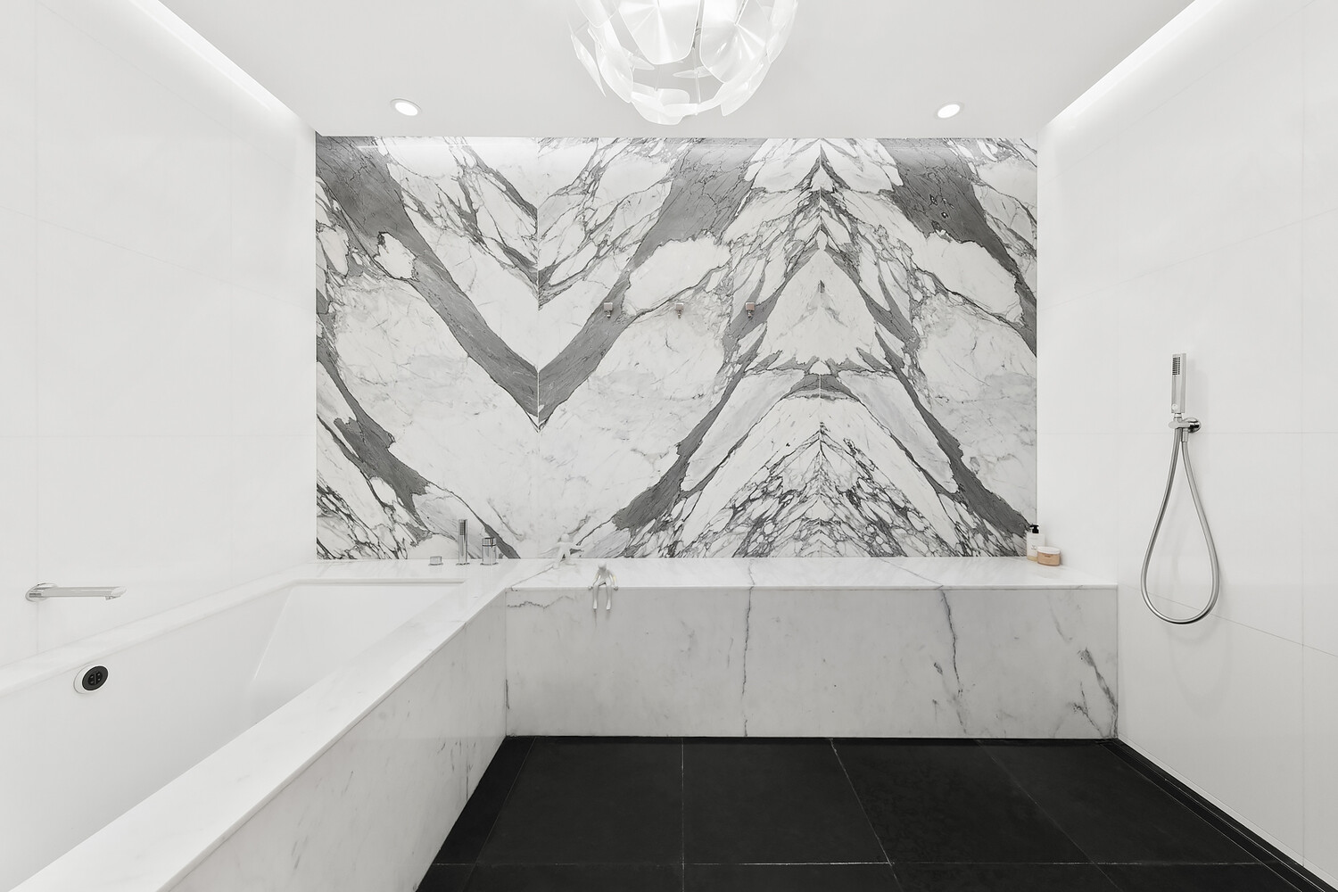 #8 photo, 75 GRAND Street, SoHo , NY 10013