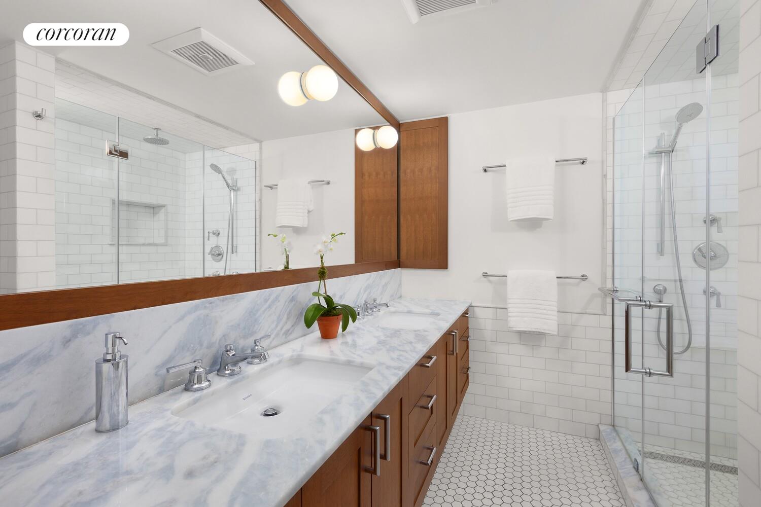 #6 photo, 21 BETHUNE Street, West Village , NY 10014