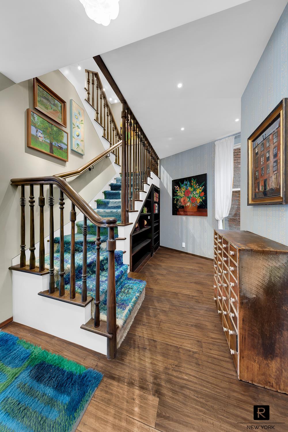 #6 photo, 34 Gramercy Park E, Gramercy Park , NY 10010