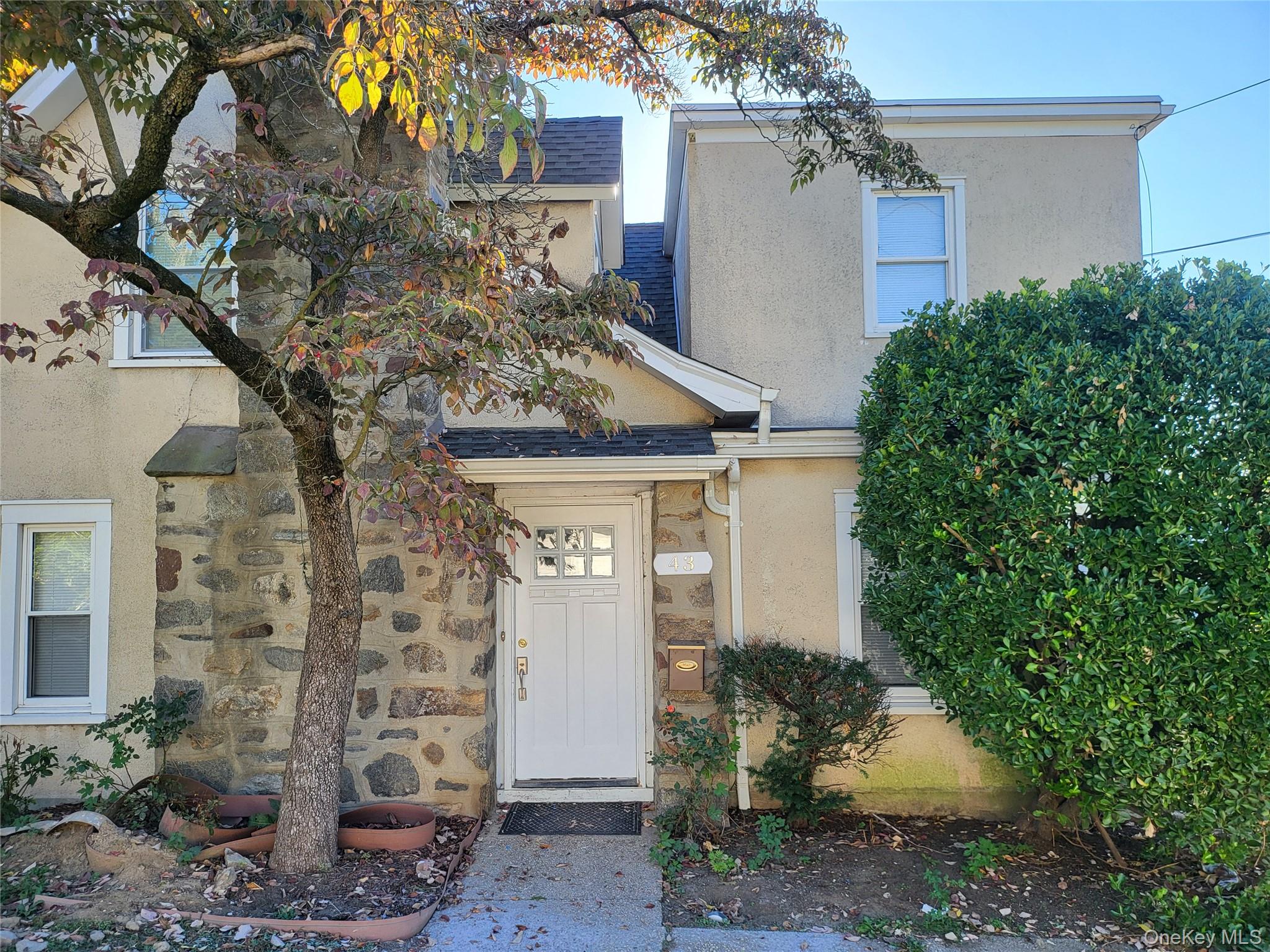 #2 photo, 45 Oakland Avenue, Harrison , NY 10528