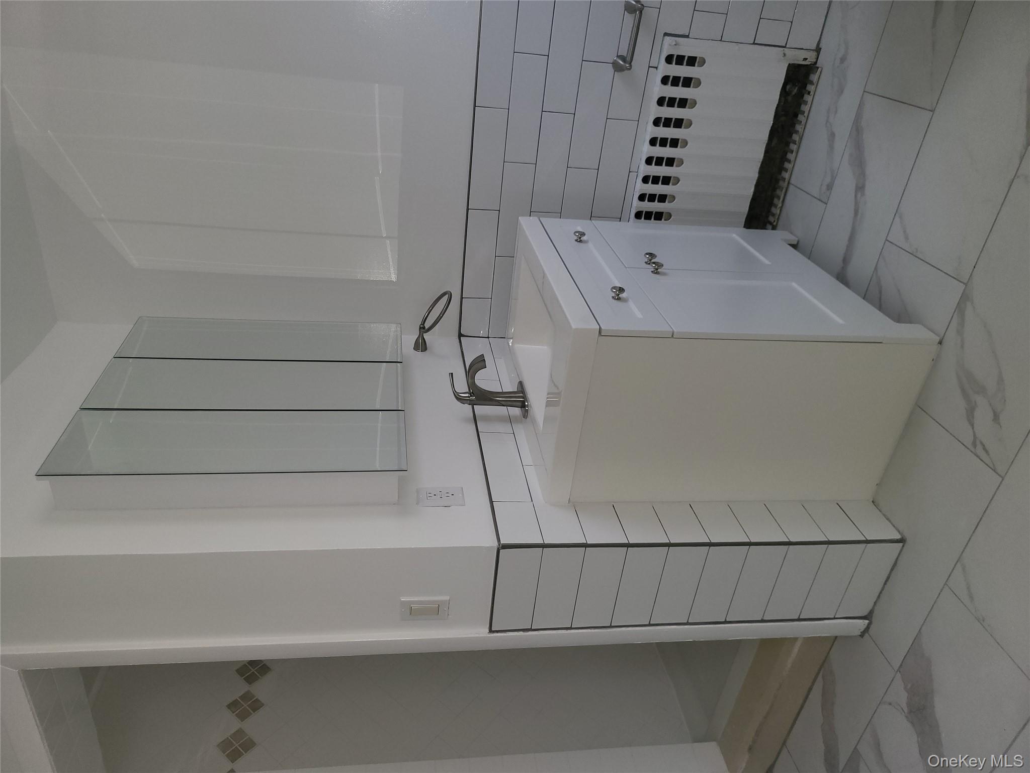 #8 photo, 45 Oakland Avenue, Harrison , NY 10528