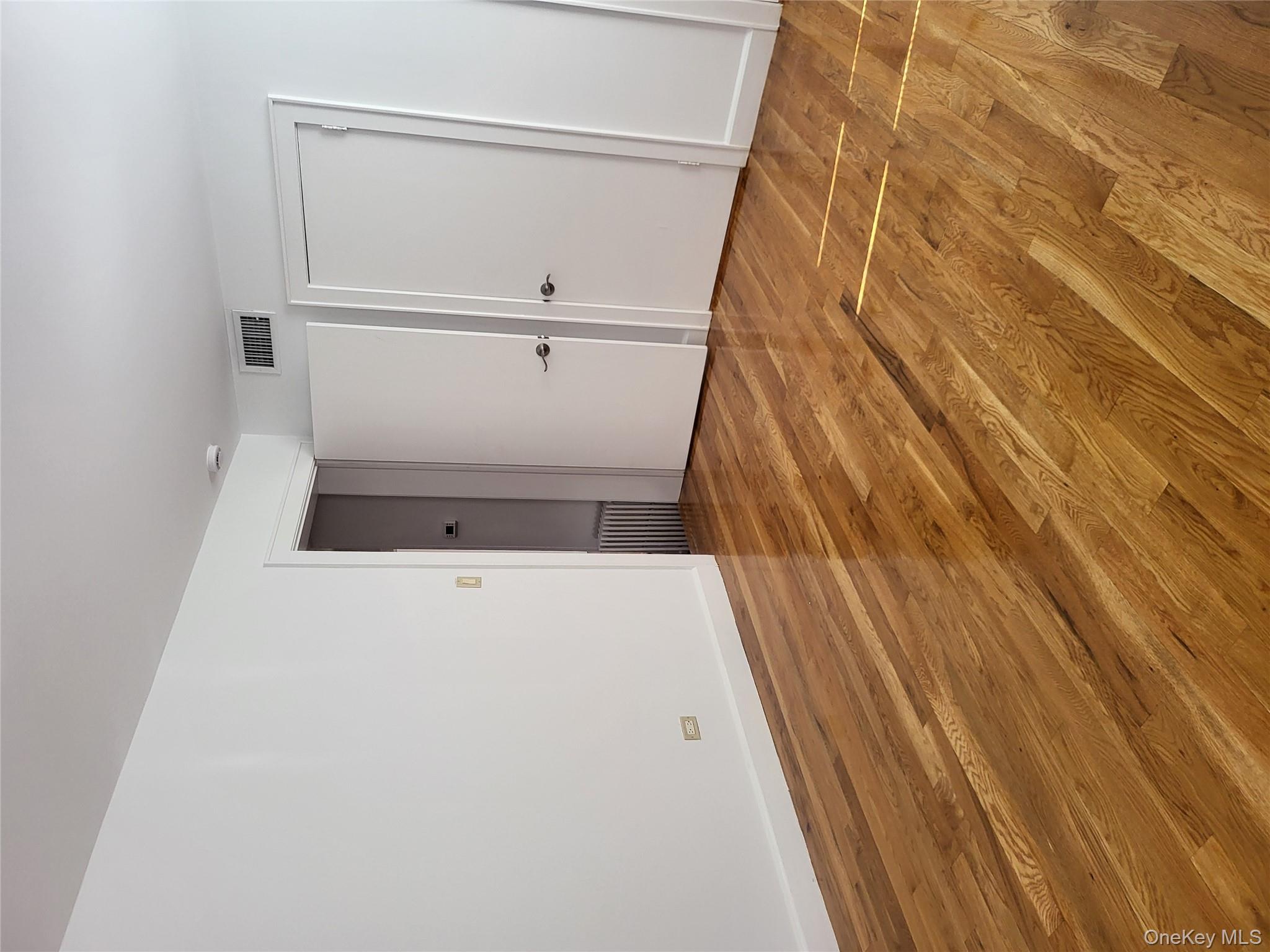 #9 photo, 45 Oakland Avenue, Harrison , NY 10528